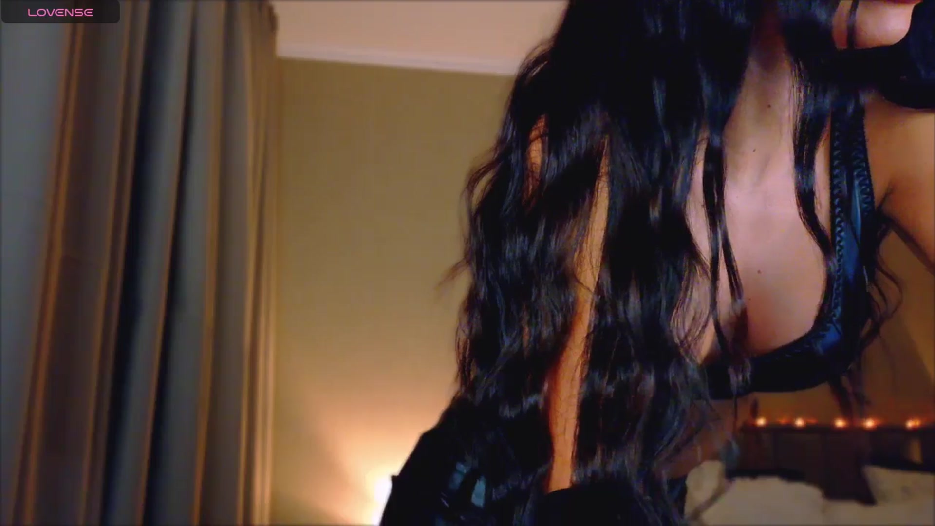 Gallery image thumbnail from QueenANNYA's myfreecams stream on, 01/10/2026, 17:12 image 18 of 20