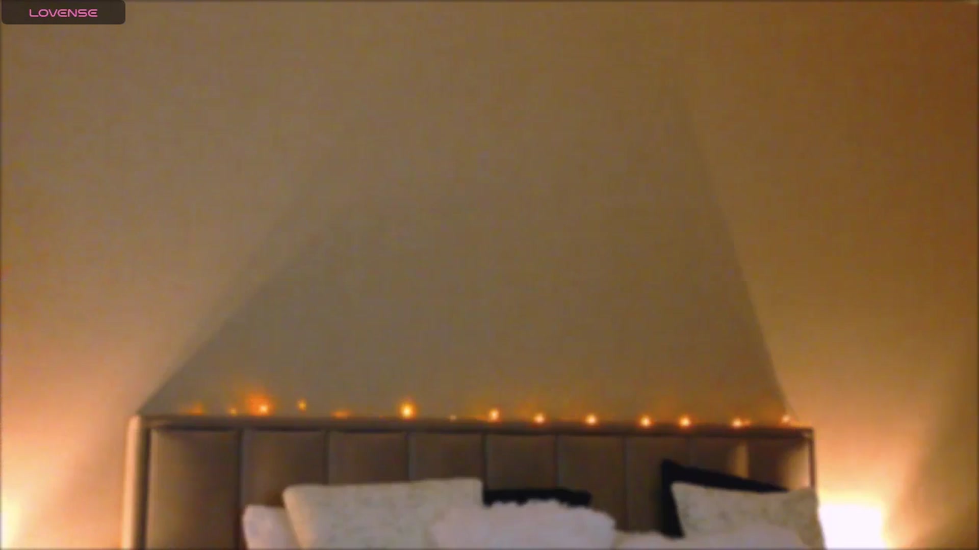 Gallery image thumbnail from QueenANNYA's myfreecams stream on, 01/10/2026, 17:12 image 7 of 20