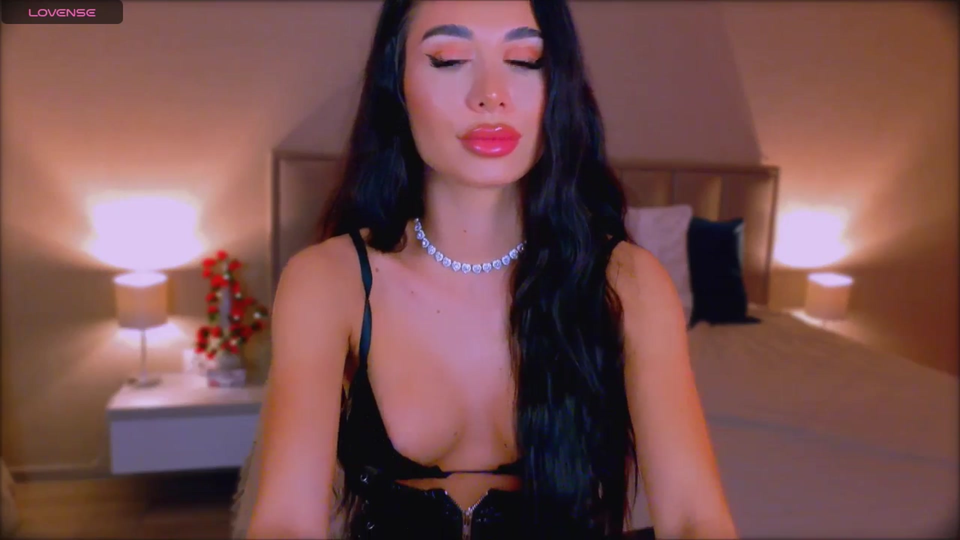 Gallery image thumbnail from QueenANNYA's myfreecams stream on, 01/12/2026, 16:46 image 12 of 20