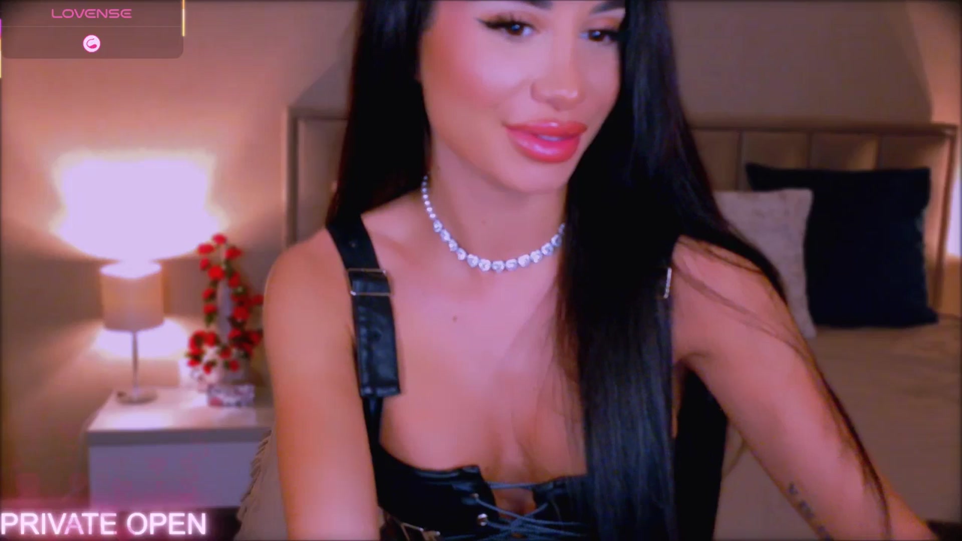 Gallery image thumbnail from QueenANNYA's myfreecams stream on, 01/13/2026, 17:05 image 12 of 20