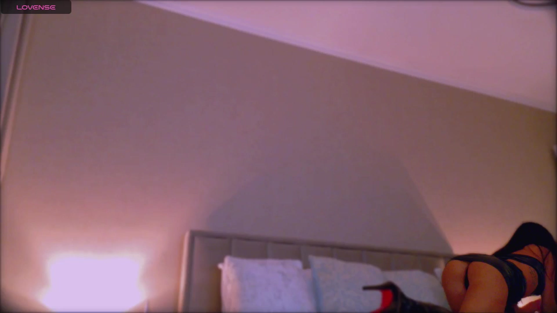 Gallery image thumbnail from QueenANNYA's myfreecams stream on, 01/17/2026, 17:58 image 15 of 20