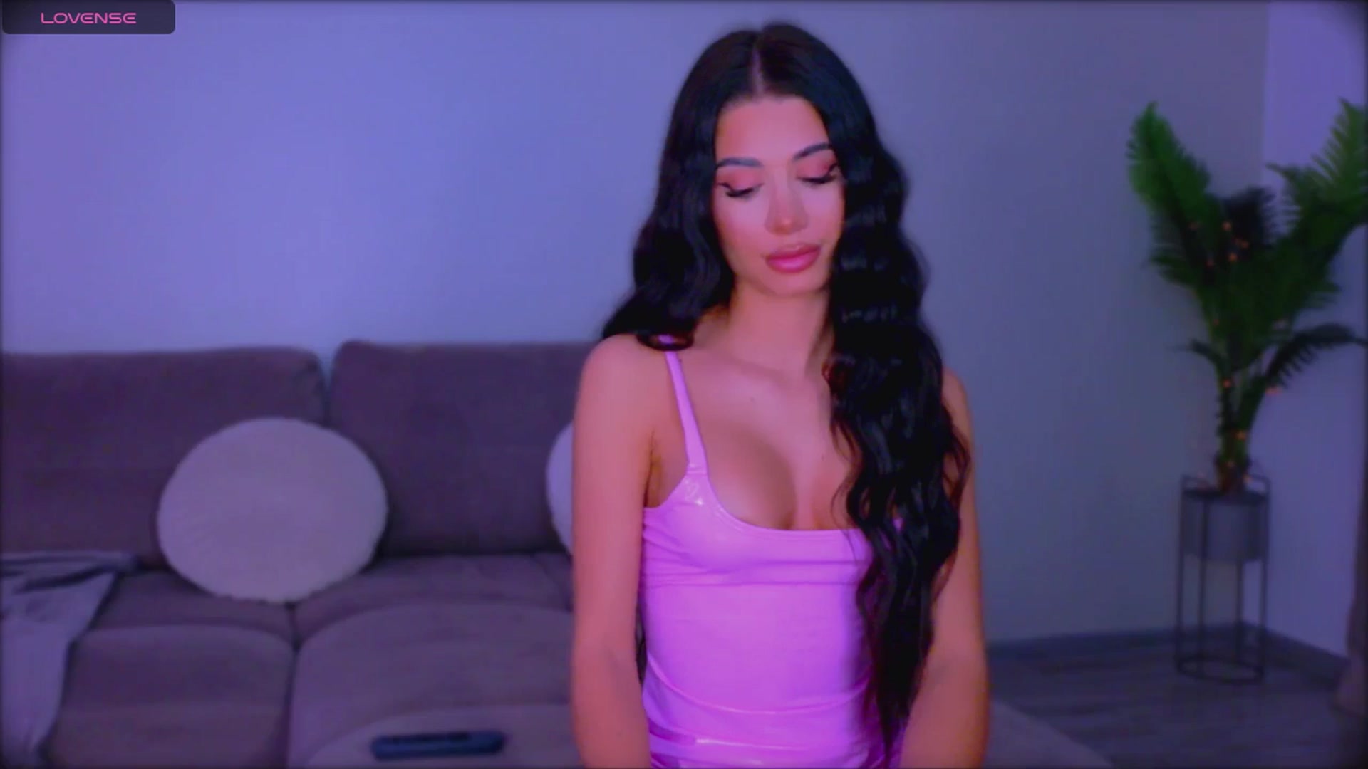 Gallery image thumbnail from QueenANNYA's myfreecams stream on, 01/22/2026, 17:05 image 16 of 20