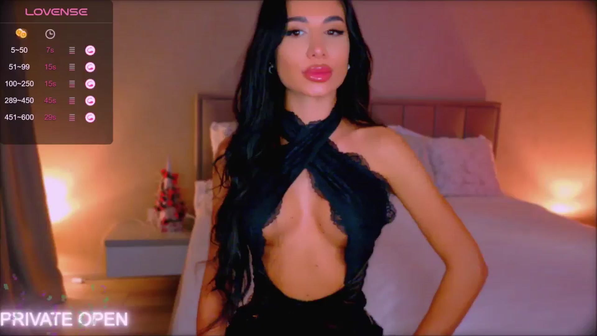 Gallery image thumbnail from QueenANNYA's myfreecams stream on, 01/25/2026, 18:07 image 4 of 20