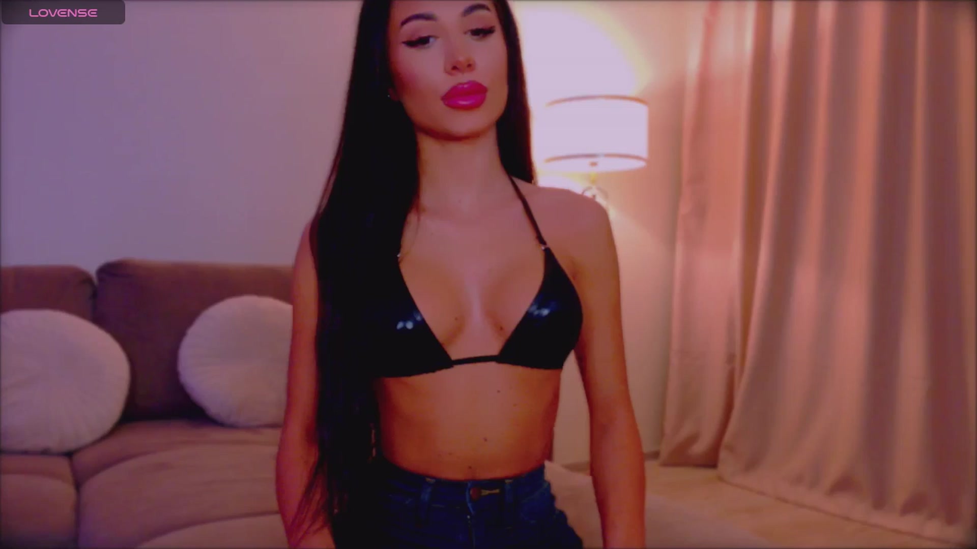 Gallery image thumbnail from QueenANNYA's myfreecams stream on, 01/28/2026, 18:16 image 8 of 20