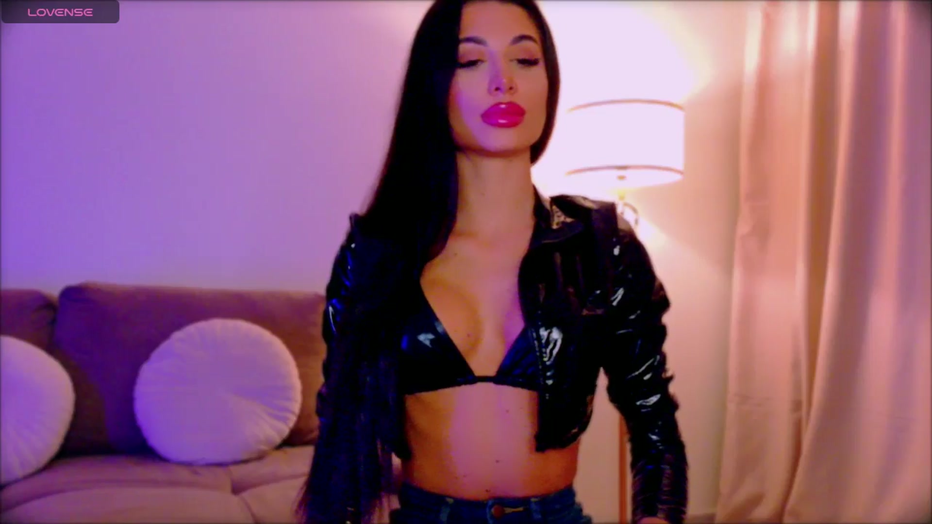 Gallery image thumbnail from QueenANNYA's myfreecams stream on, 01/28/2026, 19:55 image 12 of 20