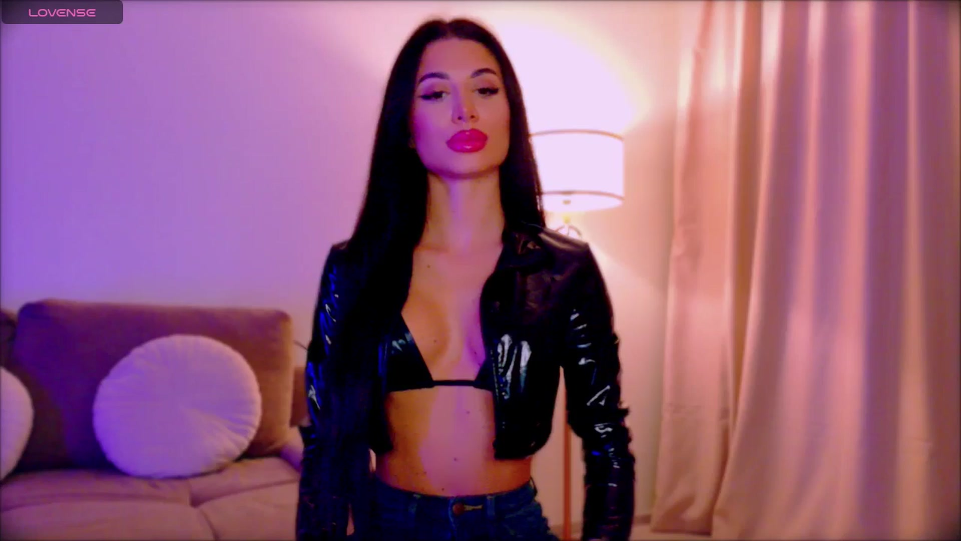 Gallery image thumbnail from QueenANNYA's myfreecams stream on, 01/28/2026, 19:55 image 16 of 20
