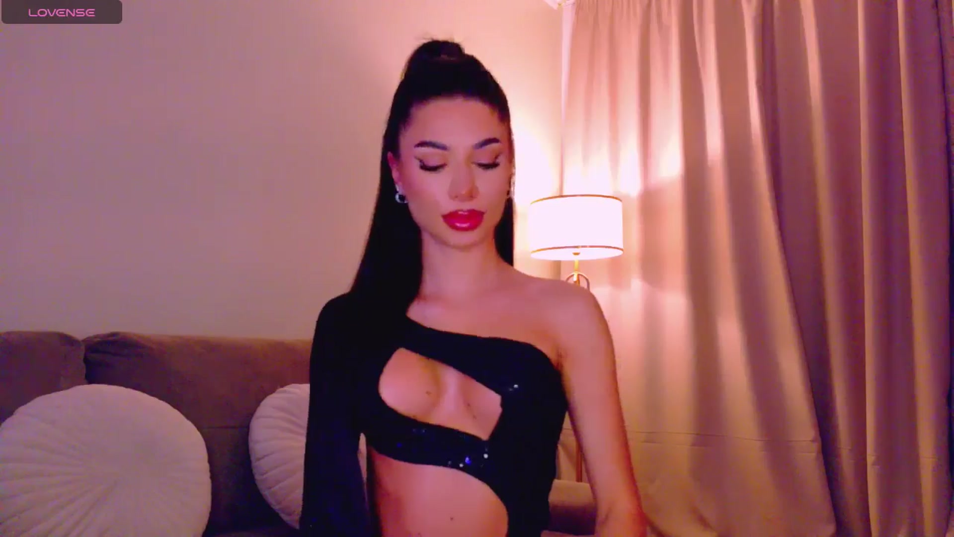 Gallery image thumbnail from QueenANNYA's myfreecams stream on, 01/29/2026, 17:36 image 3 of 20