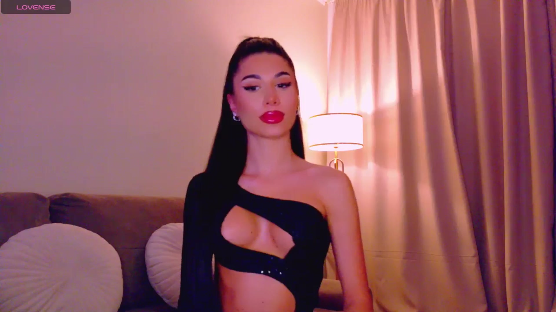 Gallery image thumbnail from QueenANNYA's myfreecams stream on, 01/29/2026, 17:36 image 10 of 20