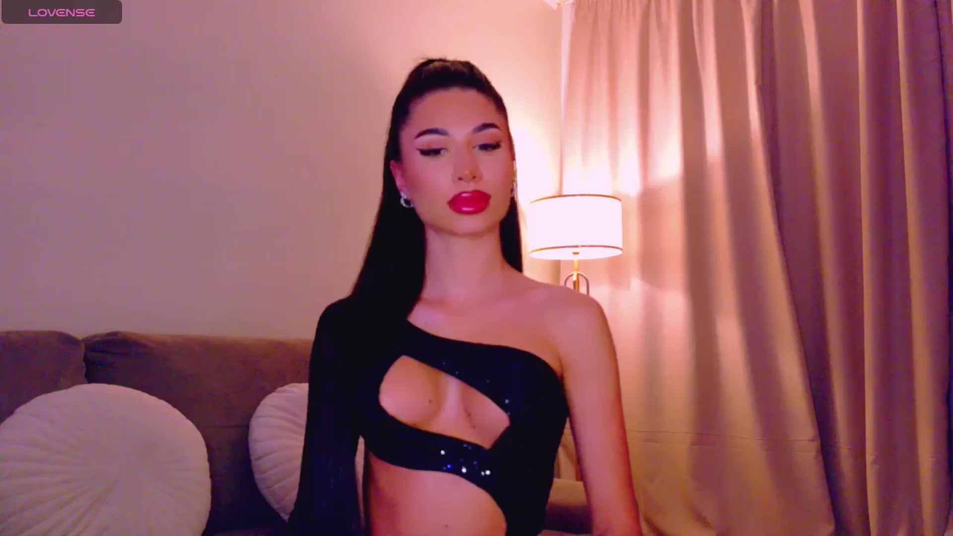Gallery image thumbnail from QueenANNYA's myfreecams stream on, 01/29/2026, 17:36 image 16 of 20