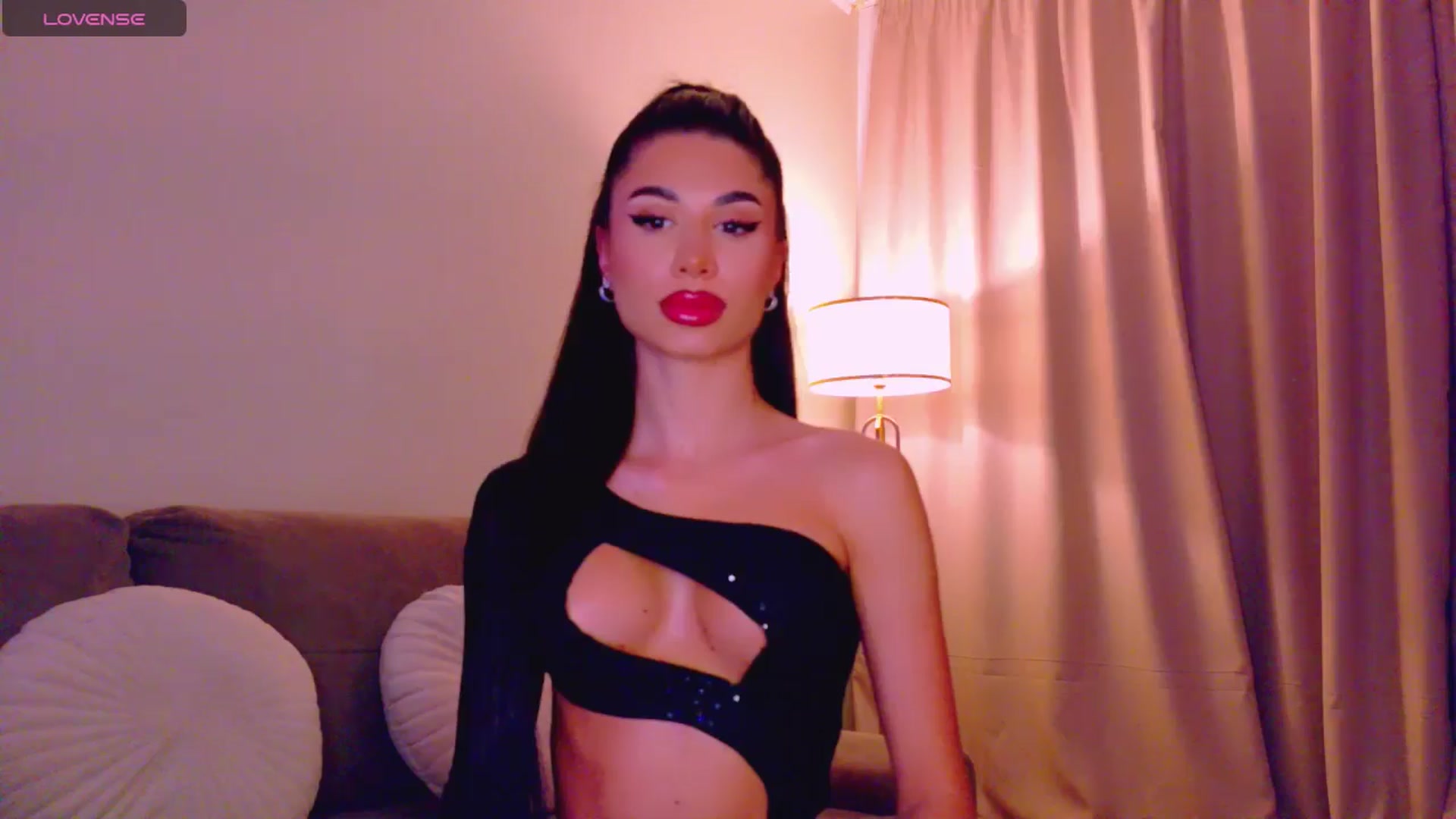 Gallery image thumbnail from QueenANNYA's myfreecams stream on, 01/29/2026, 17:36 image 15 of 20