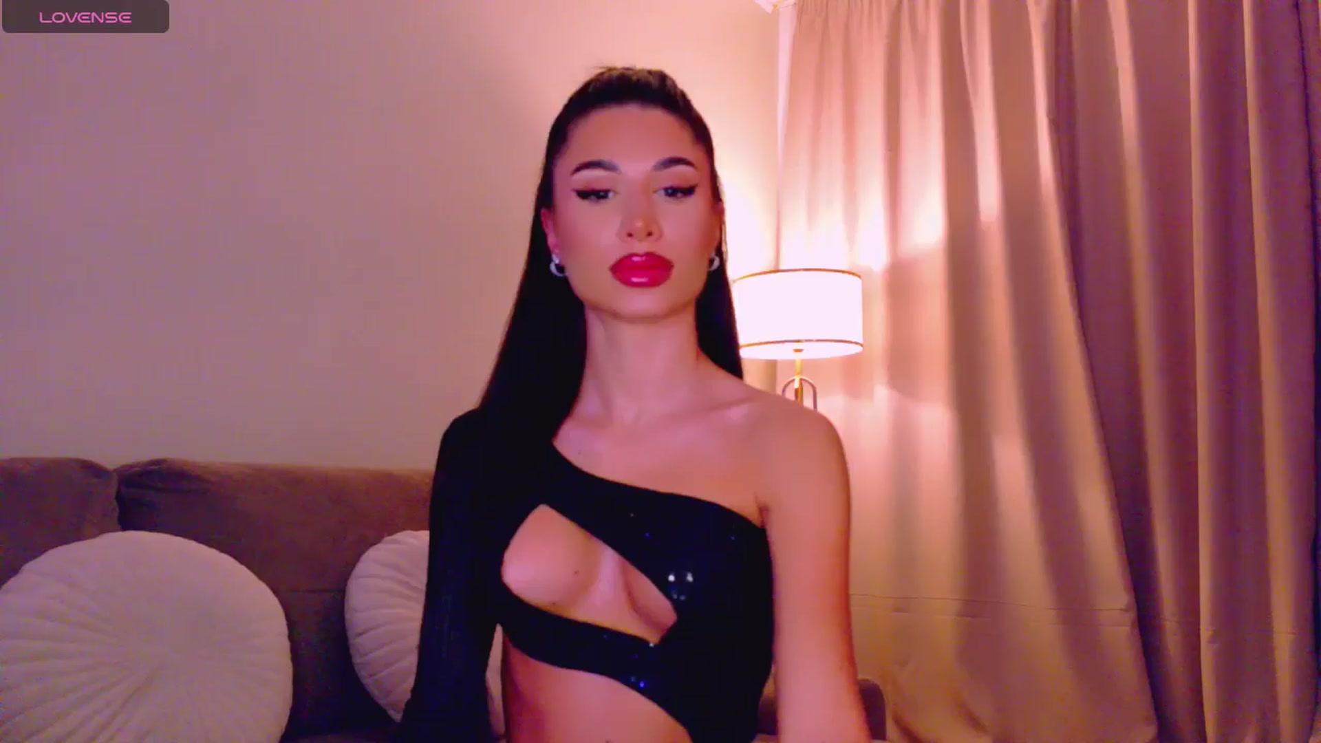 Gallery image thumbnail from QueenANNYA's myfreecams stream on, 01/29/2026, 17:36 image 12 of 20