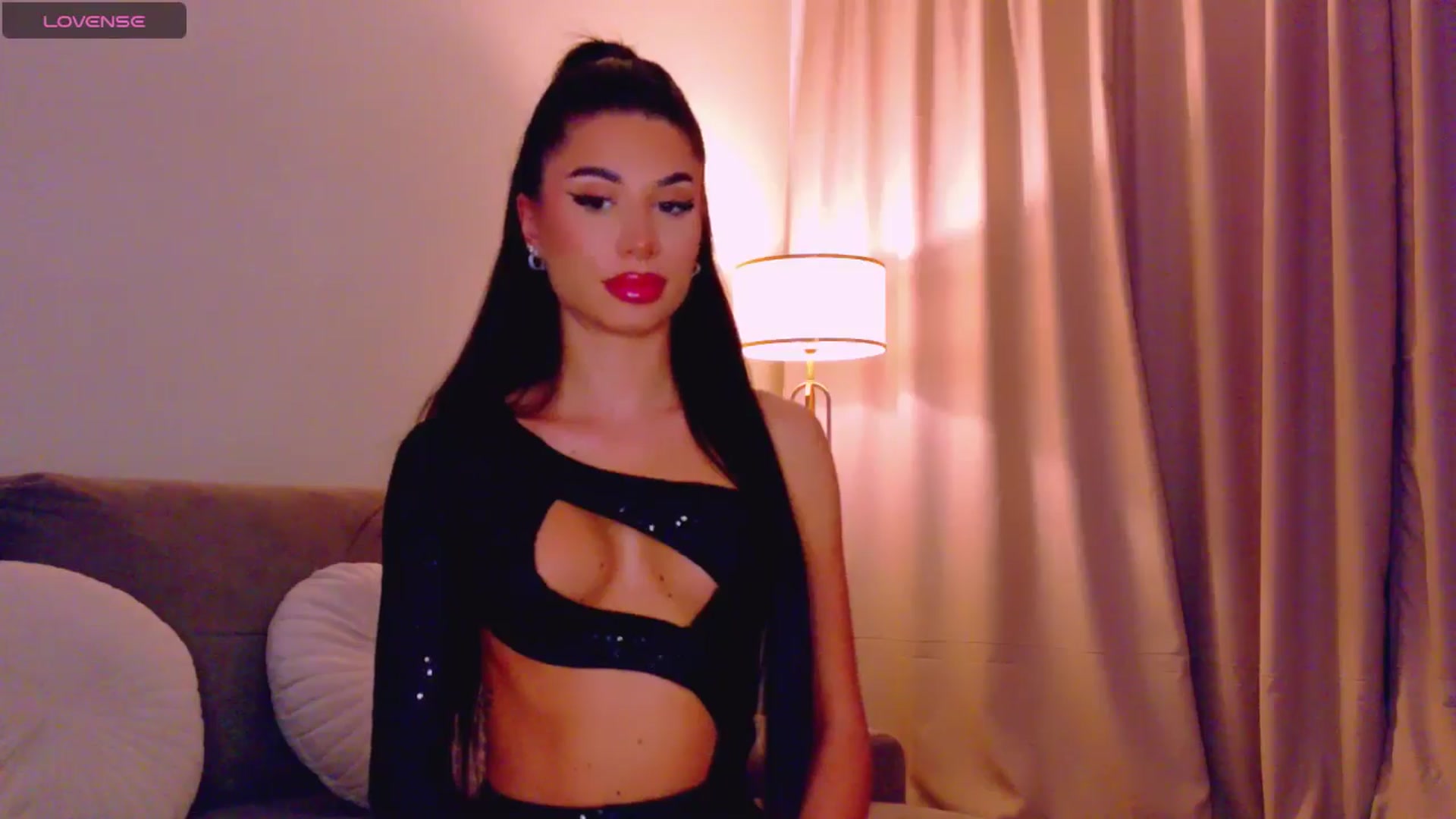 Gallery image thumbnail from QueenANNYA's myfreecams stream on, 01/29/2026, 18:13 image 17 of 20