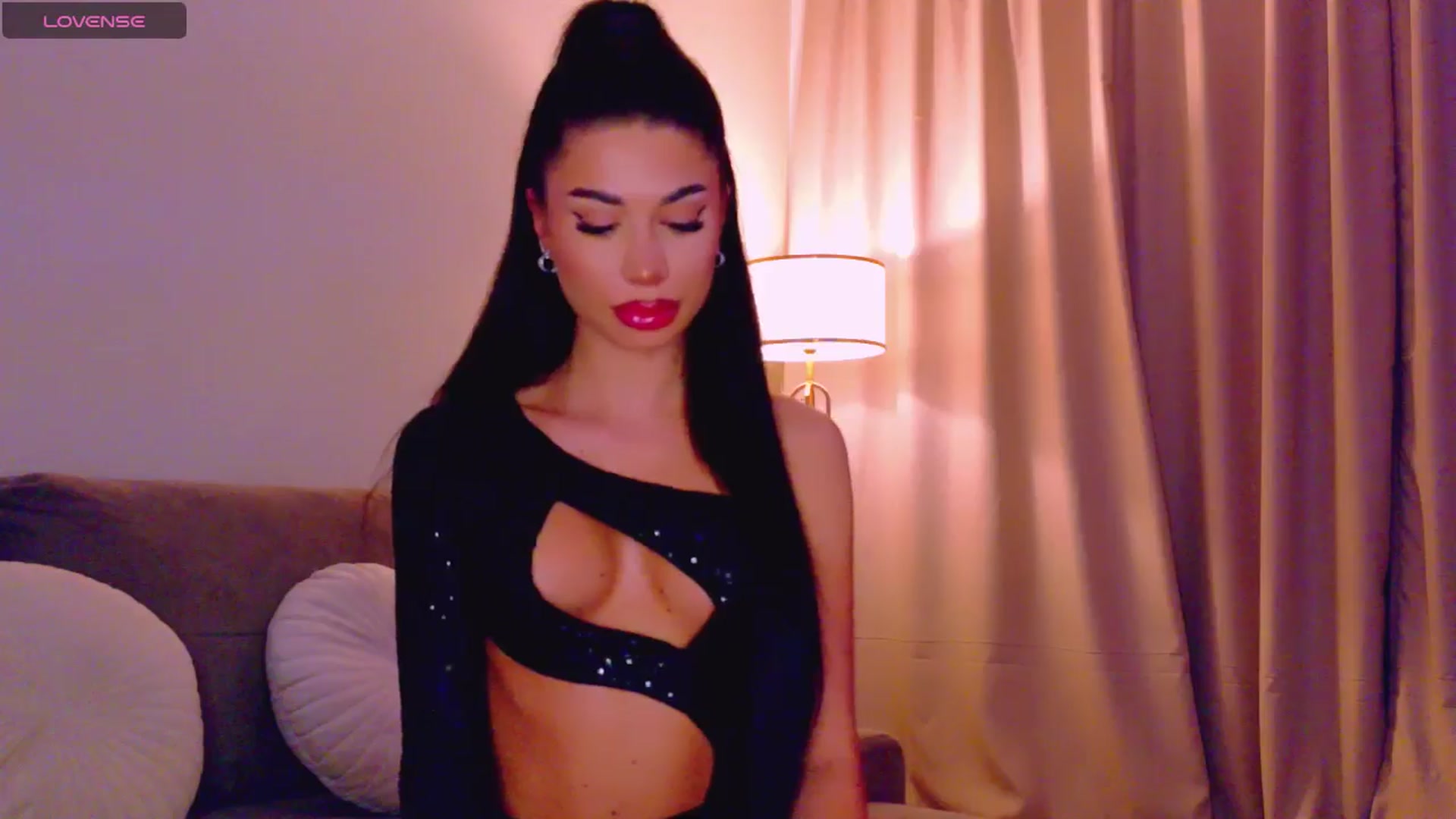 Gallery image thumbnail from QueenANNYA's myfreecams stream on, 01/29/2026, 18:13 image 13 of 20