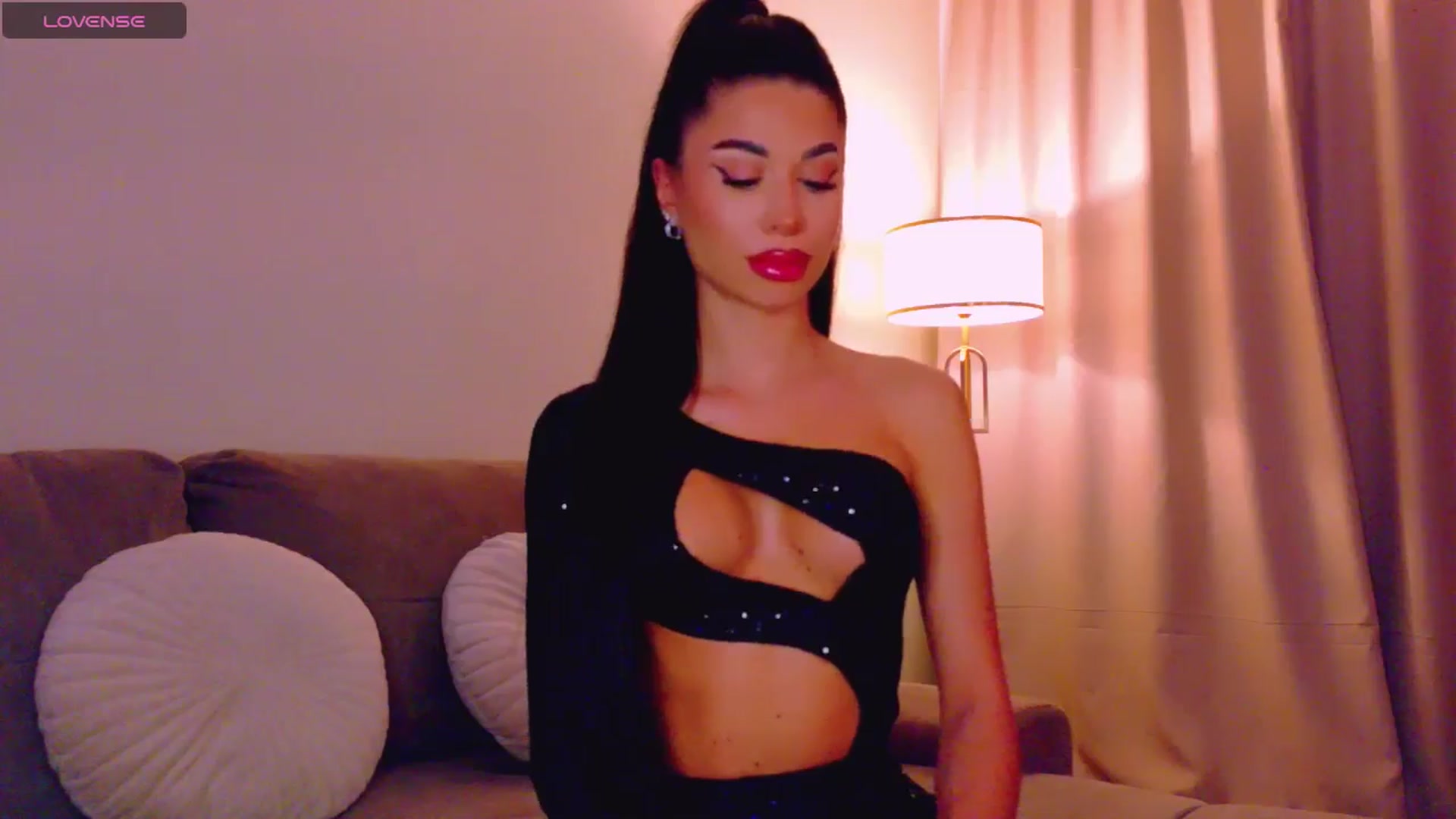 Gallery image thumbnail from QueenANNYA's myfreecams stream on, 01/29/2026, 18:13 image 4 of 20