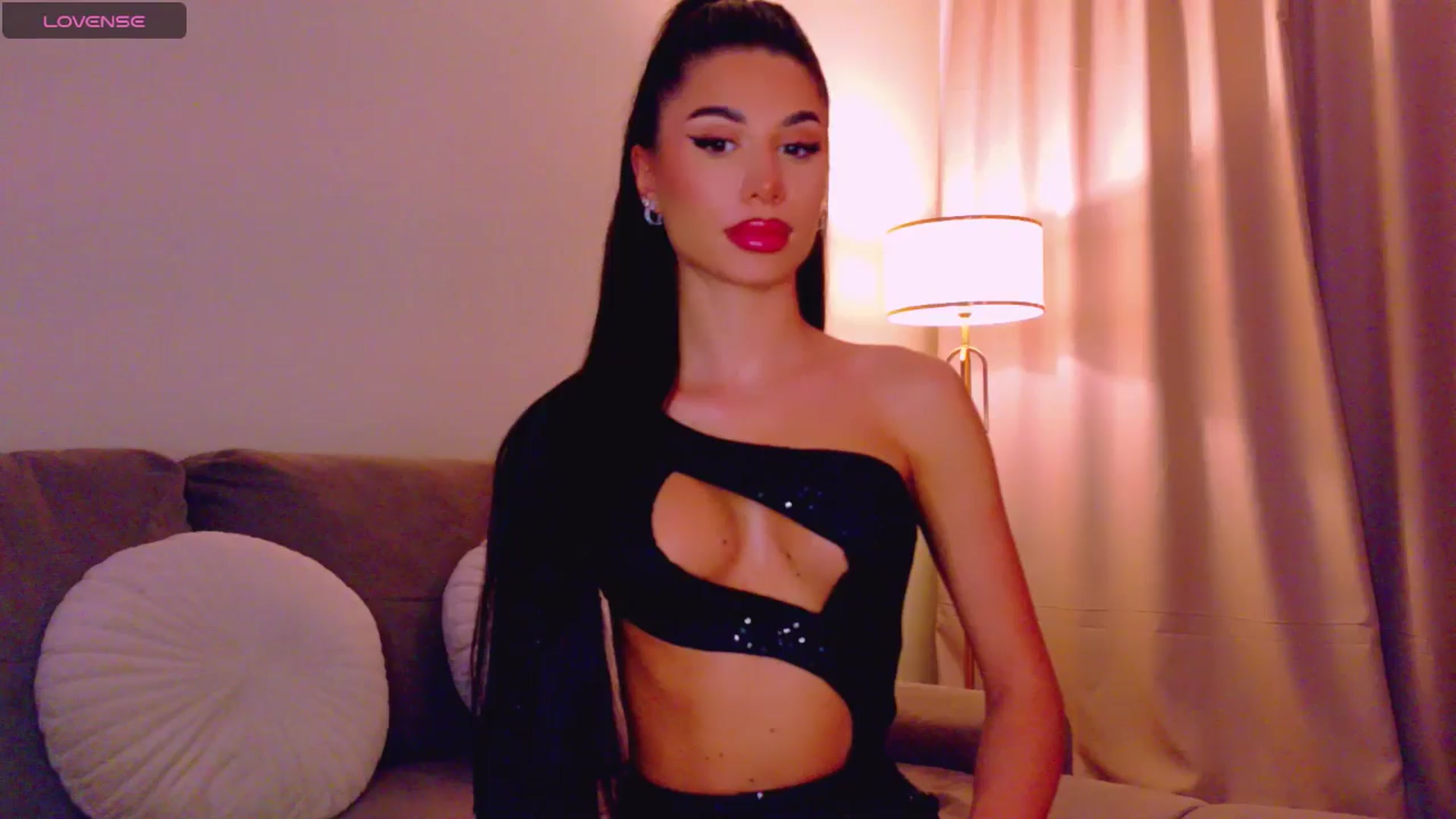 Gallery image thumbnail from QueenANNYA's myfreecams stream on, 01/29/2026, 18:13 image 1 of 20