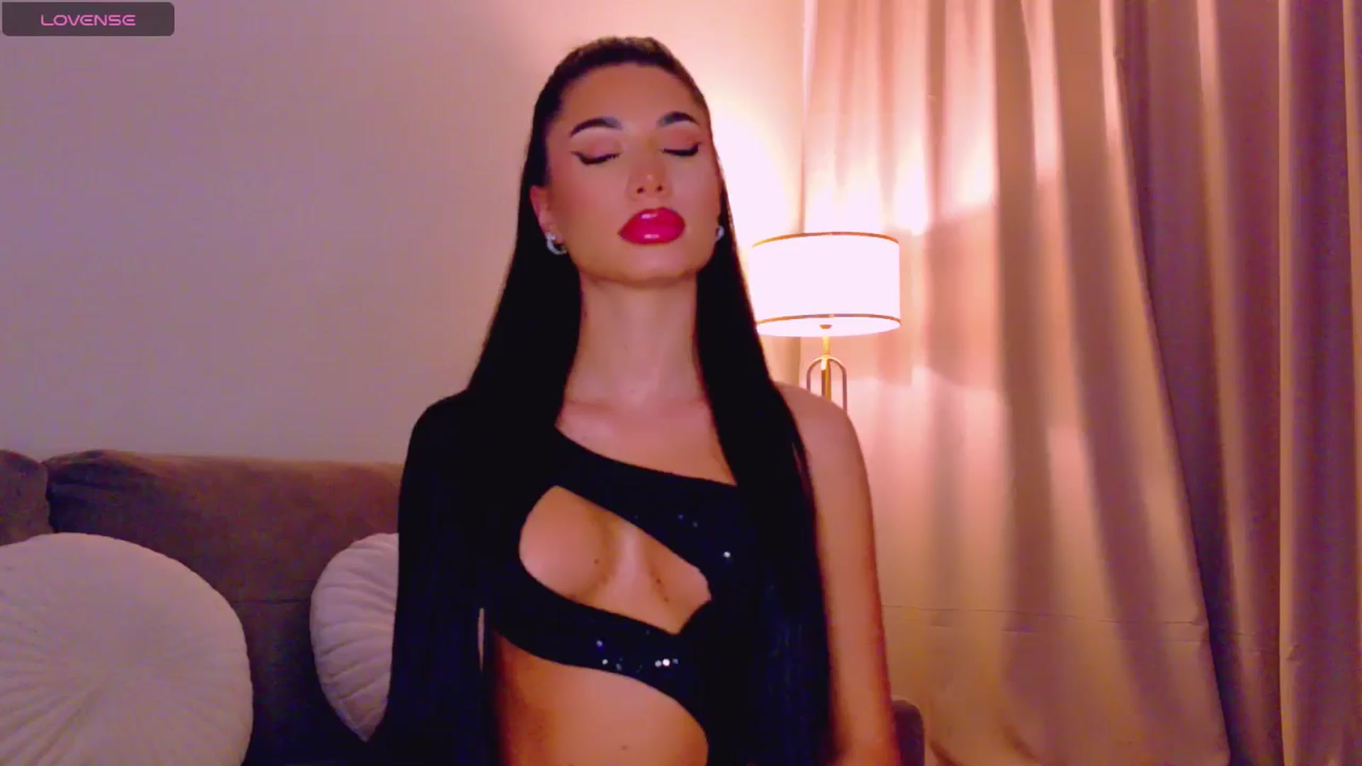 Gallery image thumbnail from QueenANNYA's myfreecams stream on, 01/29/2026, 18:41 image 17 of 20