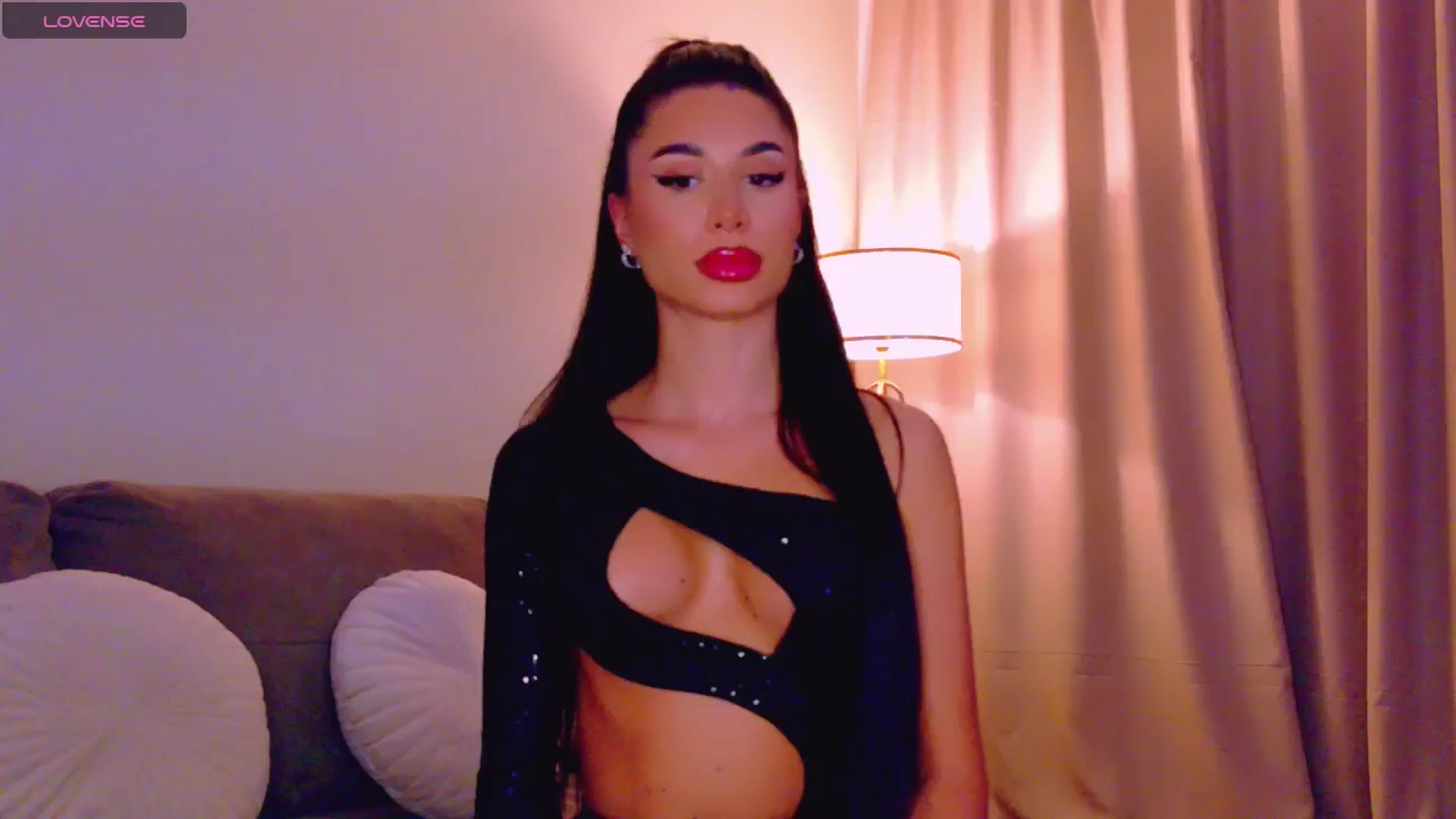 Gallery image thumbnail from QueenANNYA's myfreecams stream on, 01/29/2026, 18:41 image 4 of 20