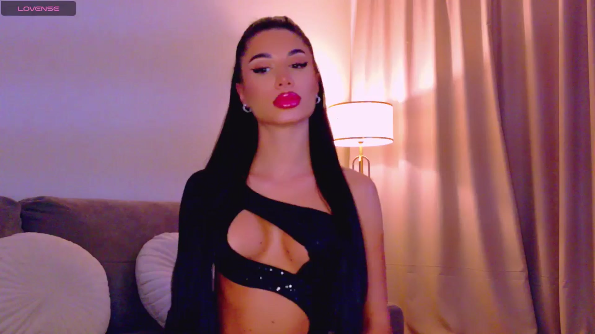 Gallery image thumbnail from QueenANNYA's myfreecams stream on, 01/29/2026, 18:41 image 15 of 20