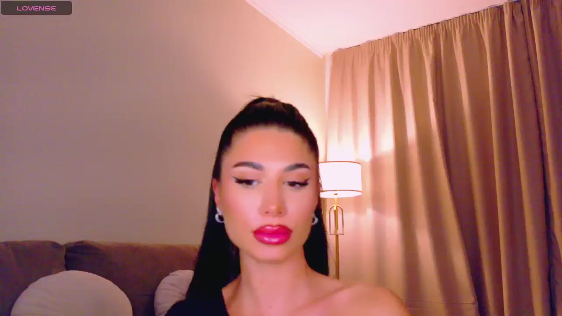 Gallery image thumbnail from QueenANNYA's myfreecams stream on, 01/29/2026, 19:13 image 11 of 20