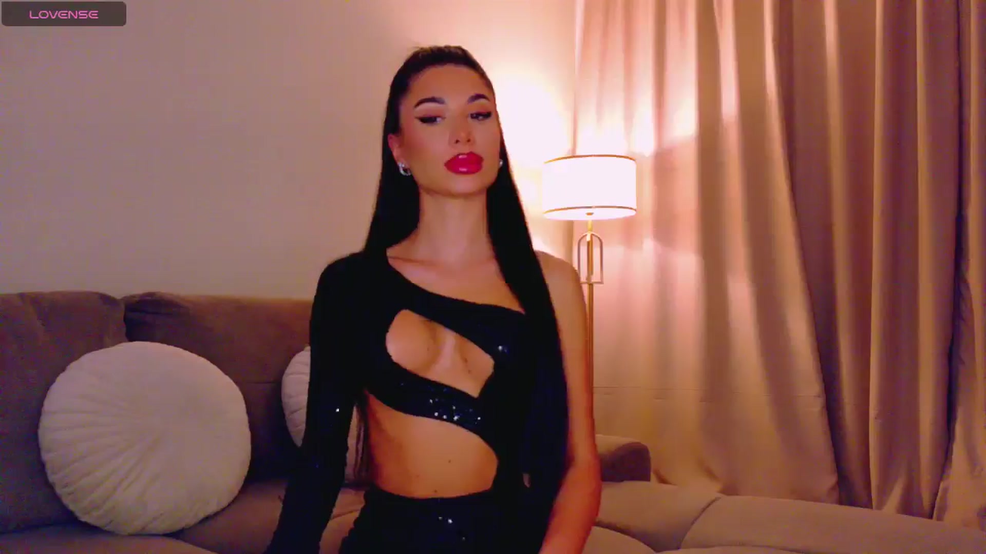 Gallery image thumbnail from QueenANNYA's myfreecams stream on, 01/29/2026, 19:13 image 15 of 20