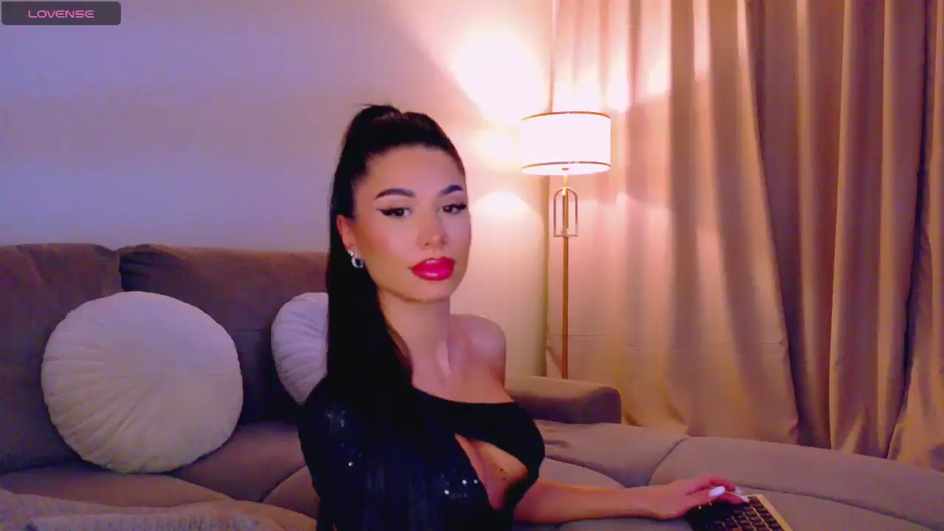 Gallery image thumbnail from QueenANNYA's myfreecams stream on, 01/29/2026, 19:13 image 5 of 20