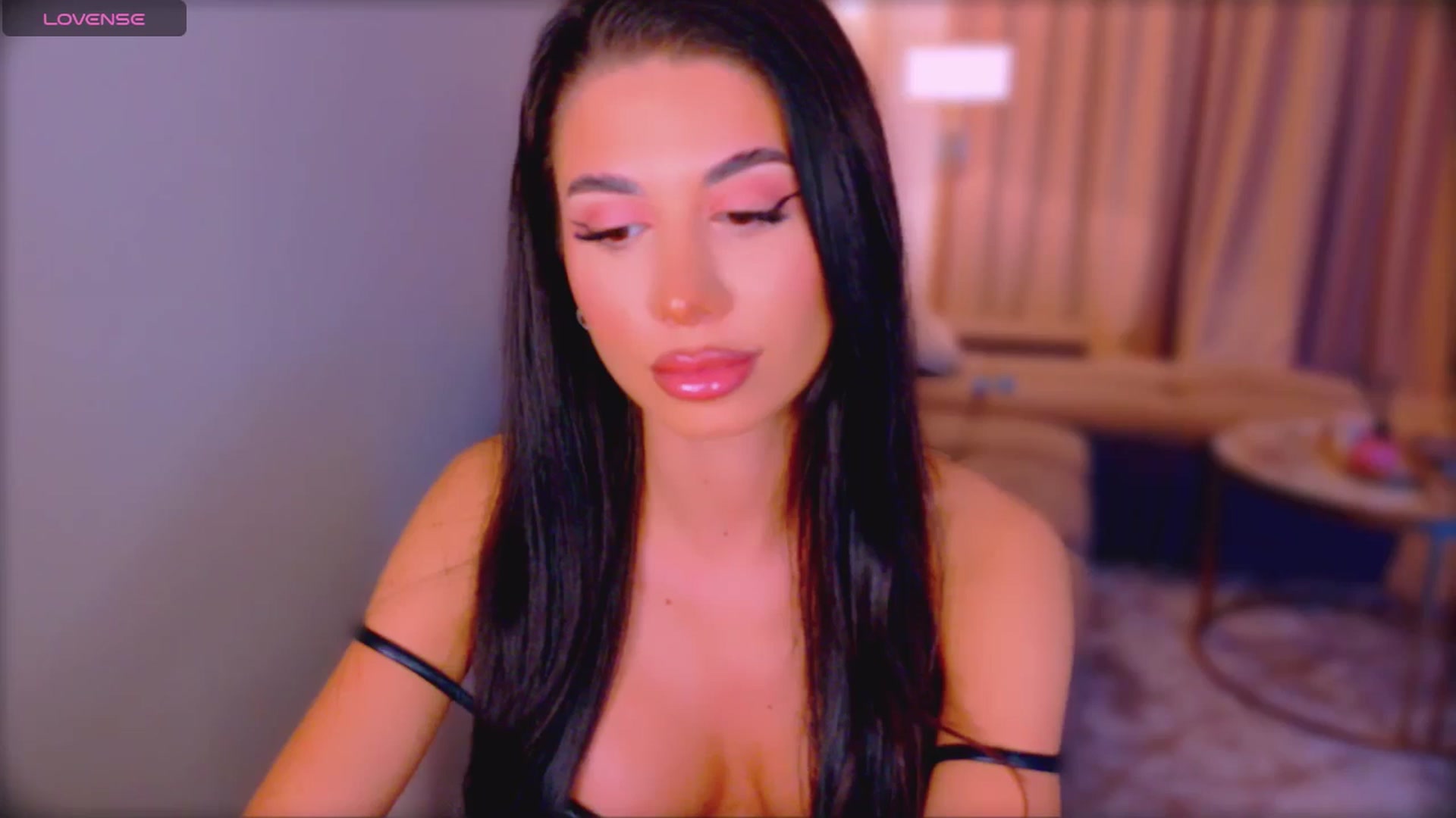 Gallery image thumbnail from QueenANNYA's myfreecams stream on, 02/01/2026, 17:42 image 10 of 20