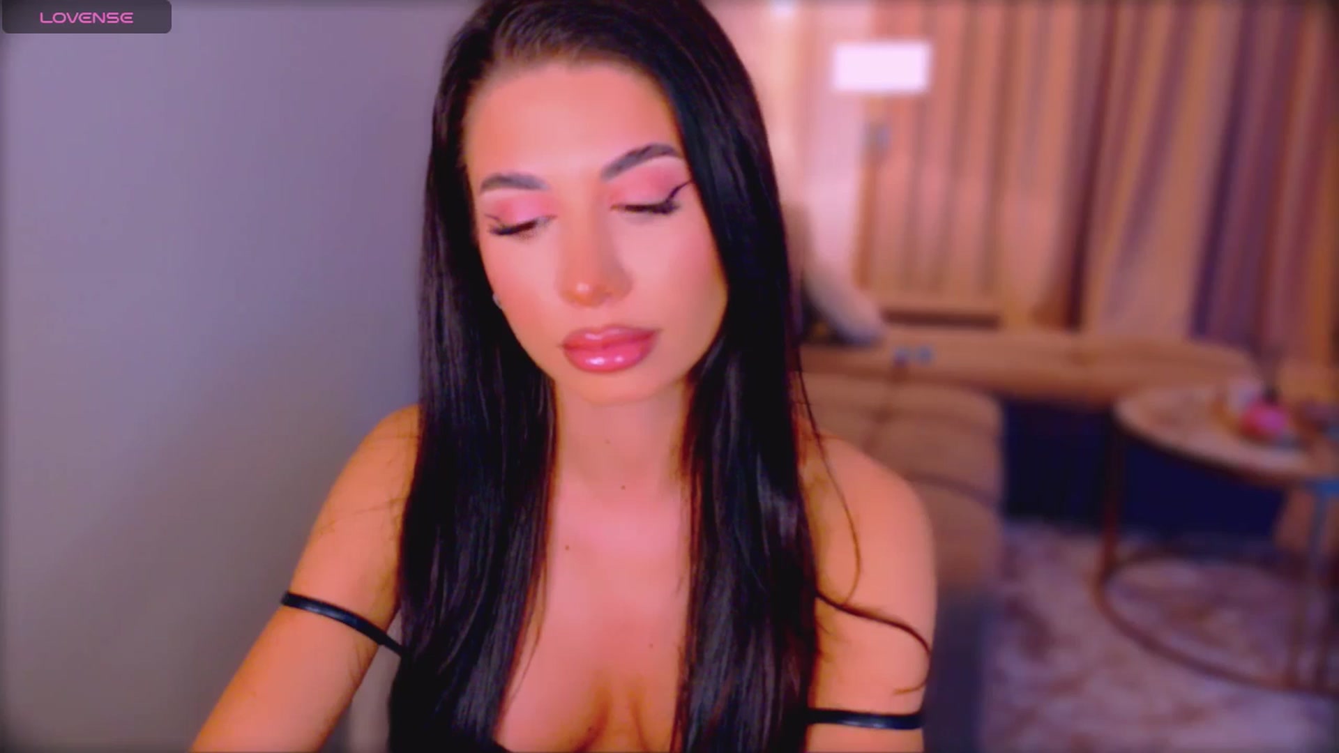 Gallery image thumbnail from QueenANNYA's myfreecams stream on, 02/01/2026, 17:42 image 9 of 20