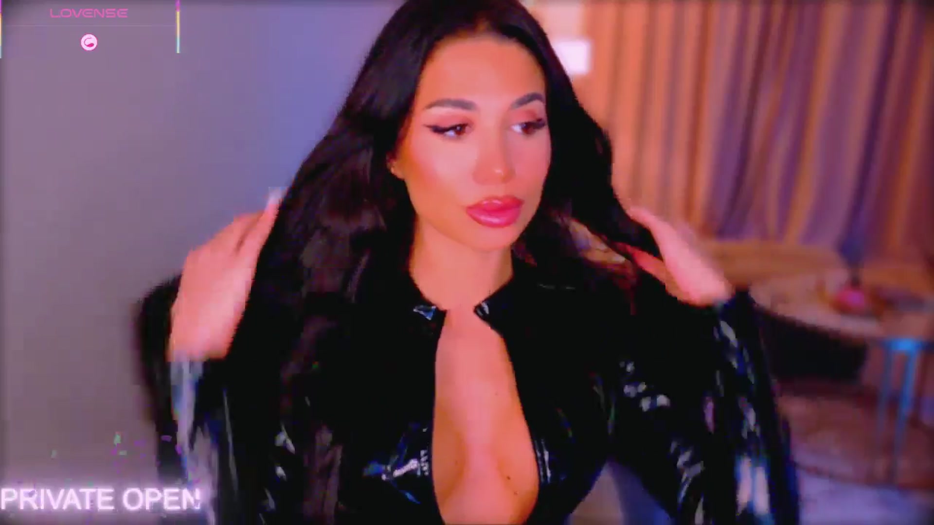 Gallery image thumbnail from QueenANNYA's myfreecams stream on, 02/02/2026, 18:40 image 11 of 20