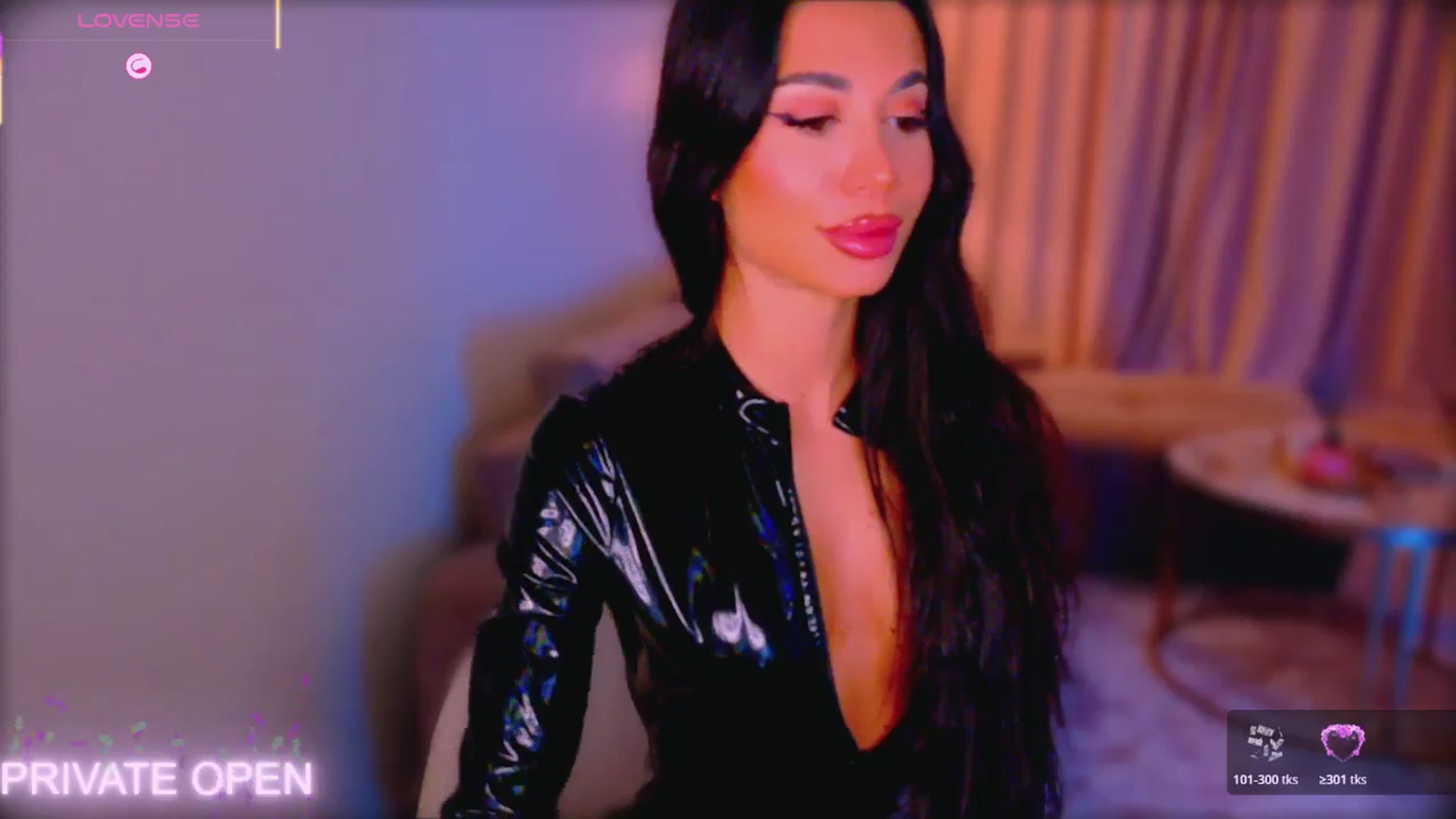 Gallery image thumbnail from QueenANNYA's myfreecams stream on, 02/02/2026, 18:40 image 6 of 20