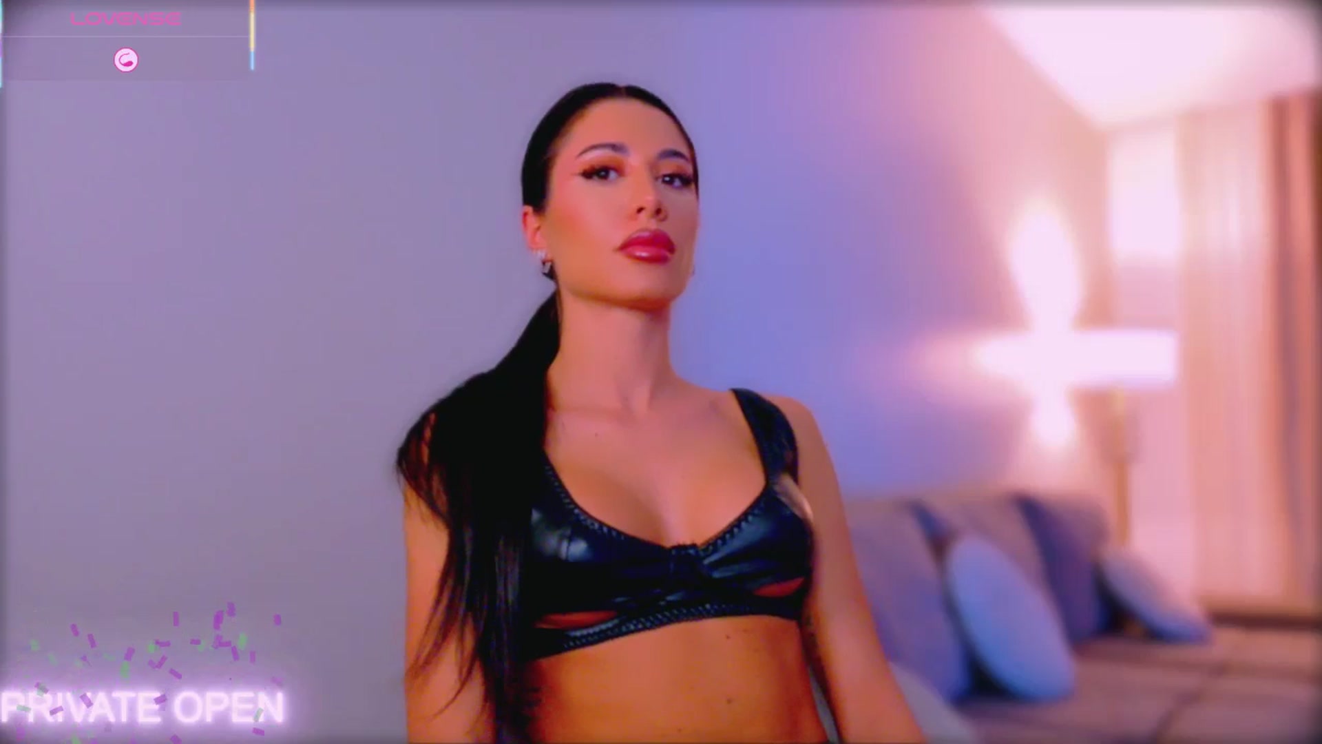 Gallery image thumbnail from QueenANNYA's myfreecams stream on, 02/03/2026, 18:27 image 19 of 20