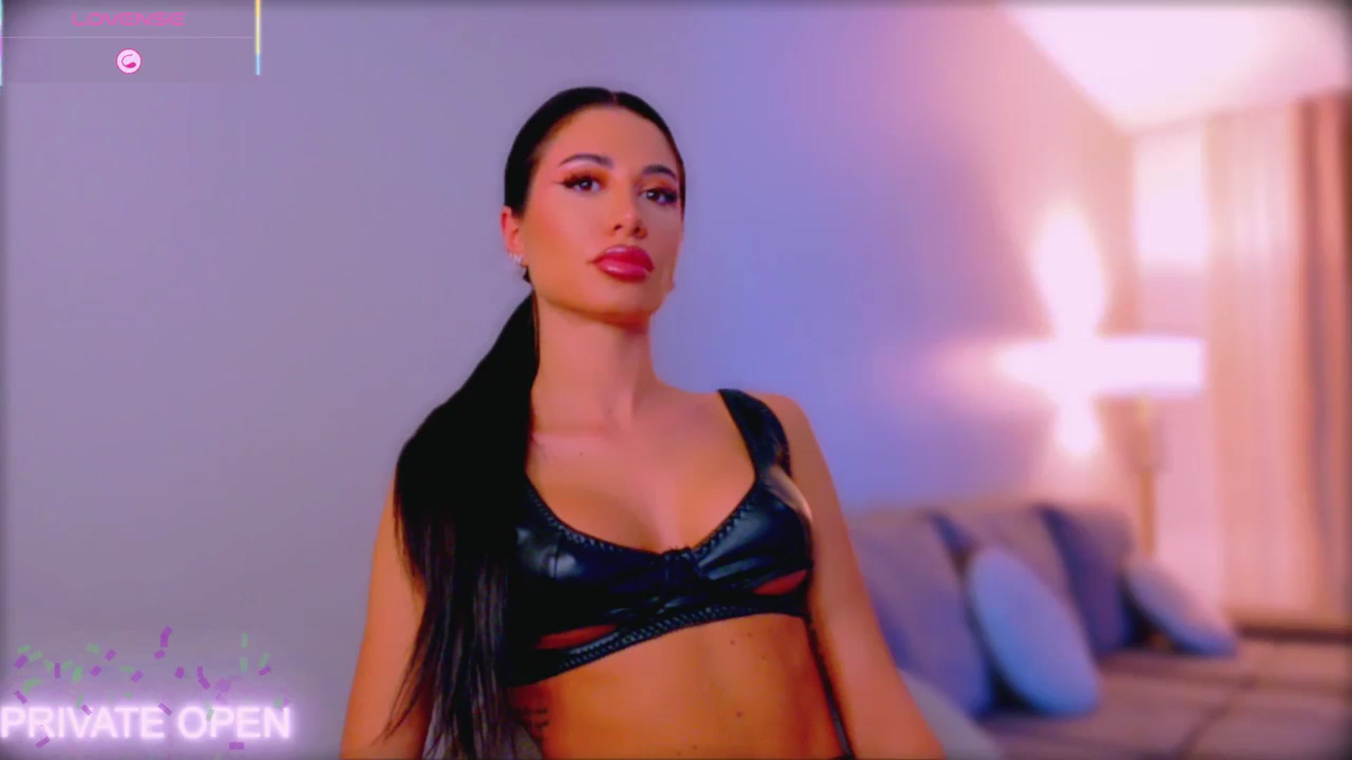 Gallery image thumbnail from QueenANNYA's myfreecams stream on, 02/03/2026, 18:27 image 18 of 20