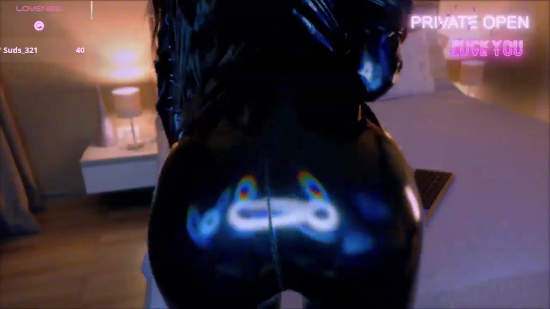 Gallery image thumbnail from QueenANNYA's myfreecams stream on, 03/04/2026, 17:46 image 16 of 20