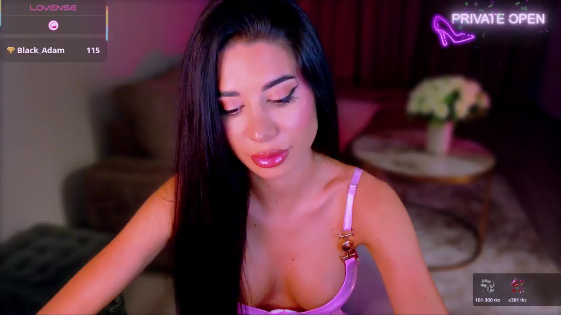 Gallery image thumbnail from QueenANNYA's myfreecams stream on, 03/24/2026, 18:09 image 17 of 20