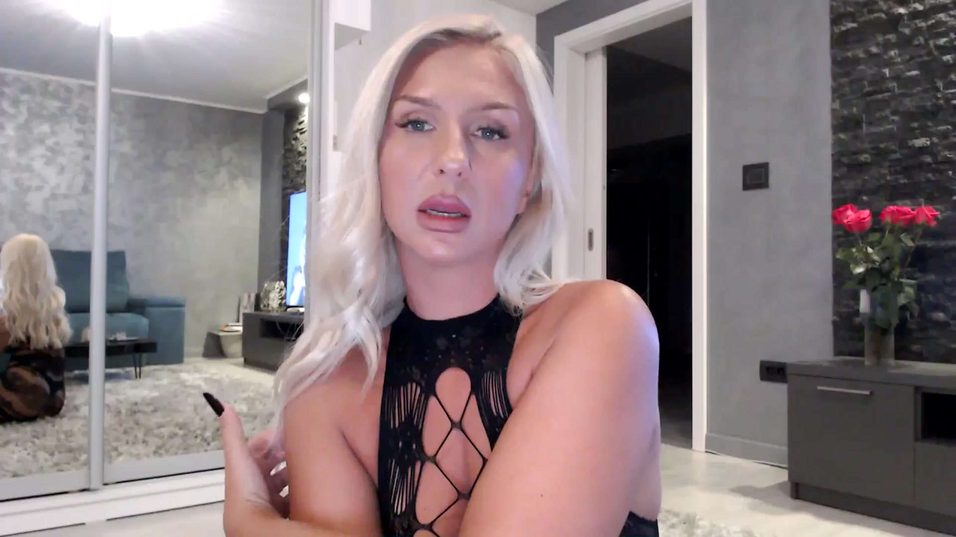 Gallery image thumbnail from QueenBA's myfreecams stream on, 09/09/2025, 01:26 image 2 of 20