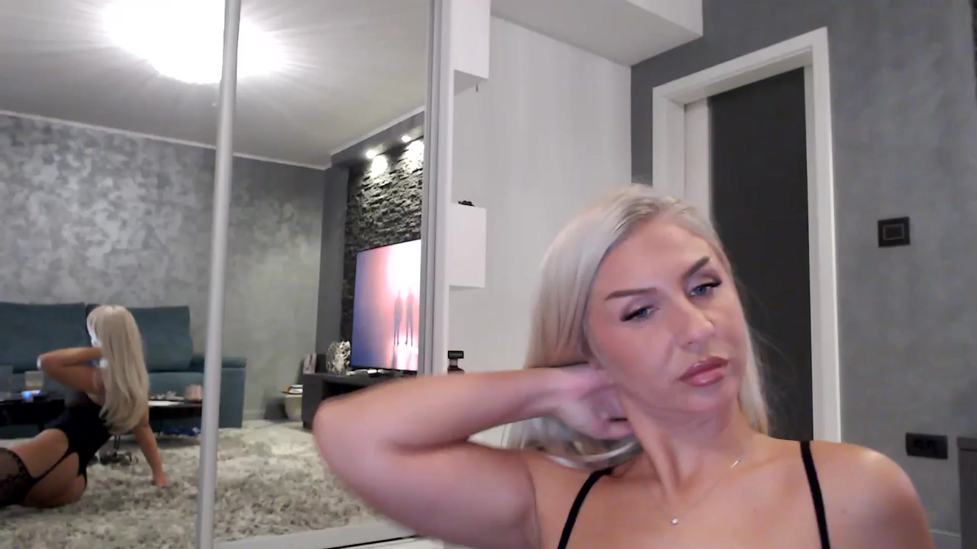 Gallery image thumbnail from QueenBA's myfreecams stream on, 10/13/2025, 24:32 image 10 of 20