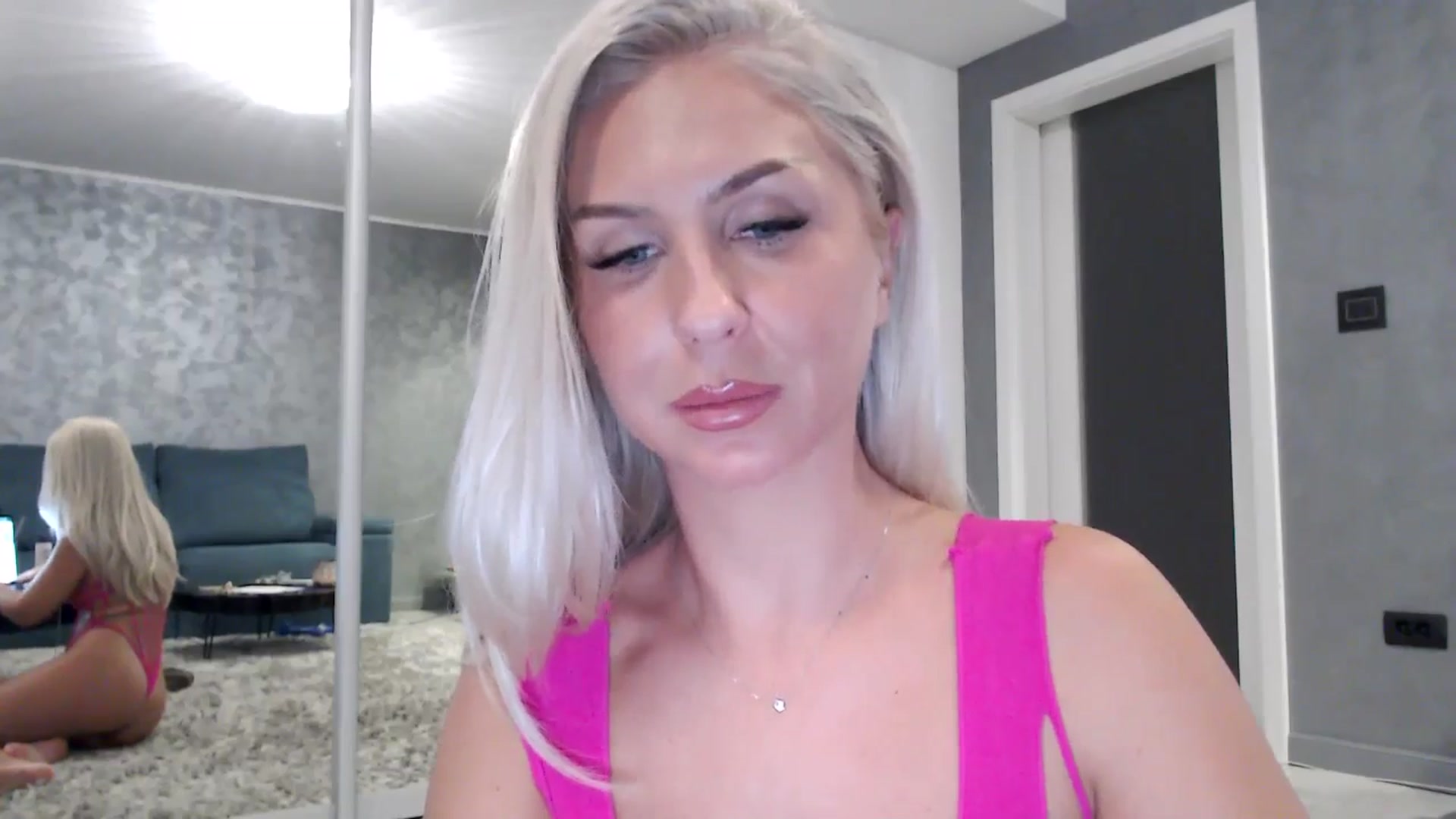 Gallery image thumbnail from QueenBA's myfreecams stream on, 10/14/2025, 01:03 image 4 of 20