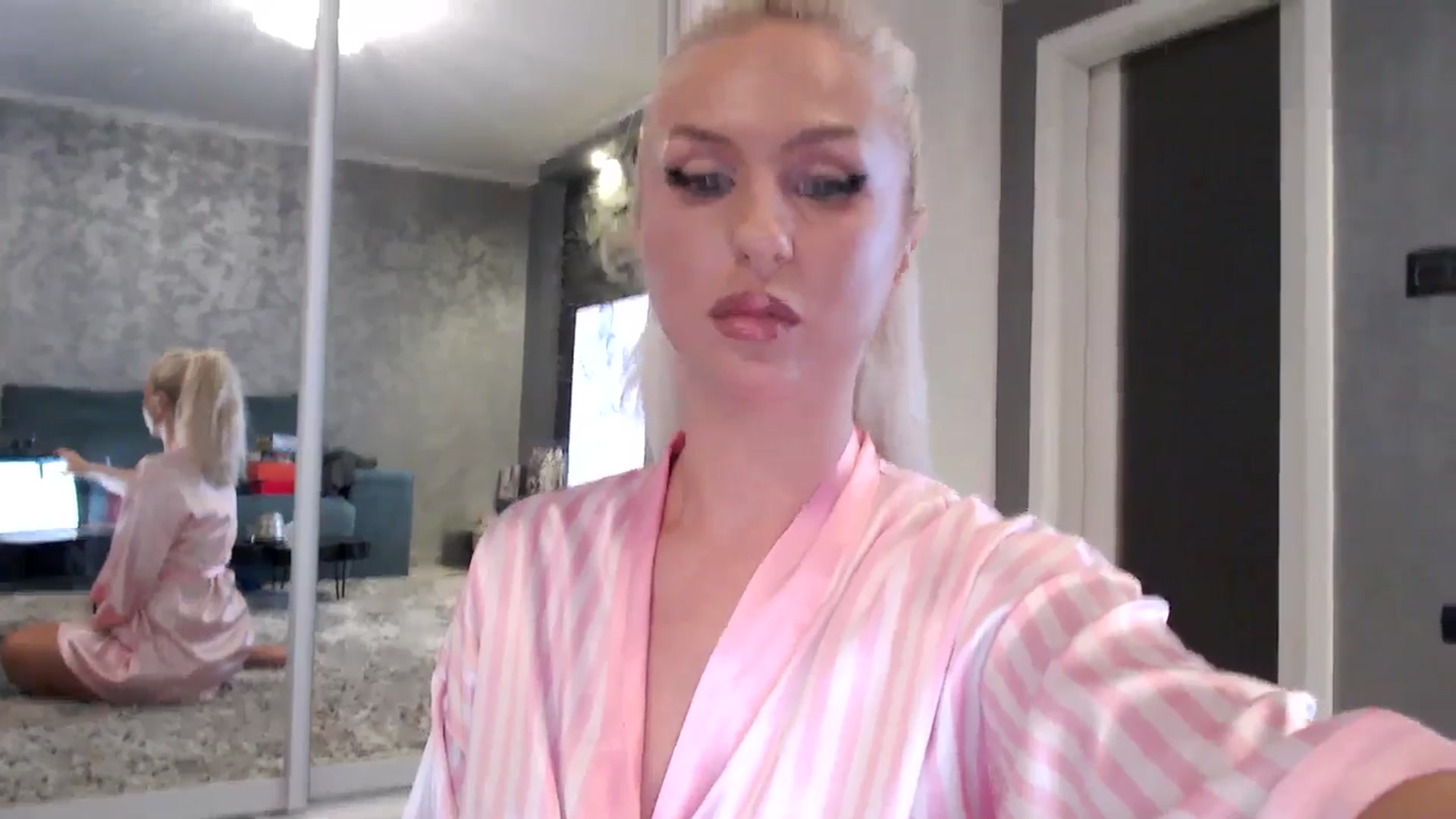 Gallery image thumbnail from QueenBA's myfreecams stream on, 12/12/2025, 04:24 image 12 of 20