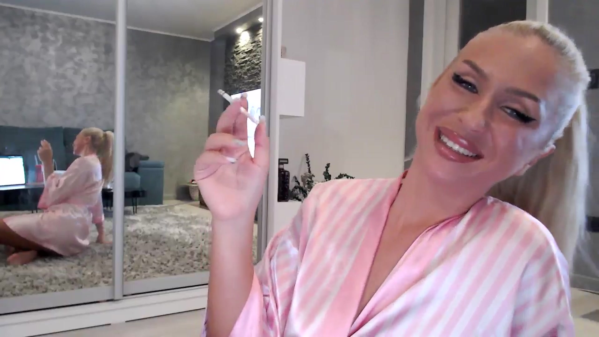 Gallery image thumbnail from QueenBA's myfreecams stream on, 12/12/2025, 04:24 image 5 of 20