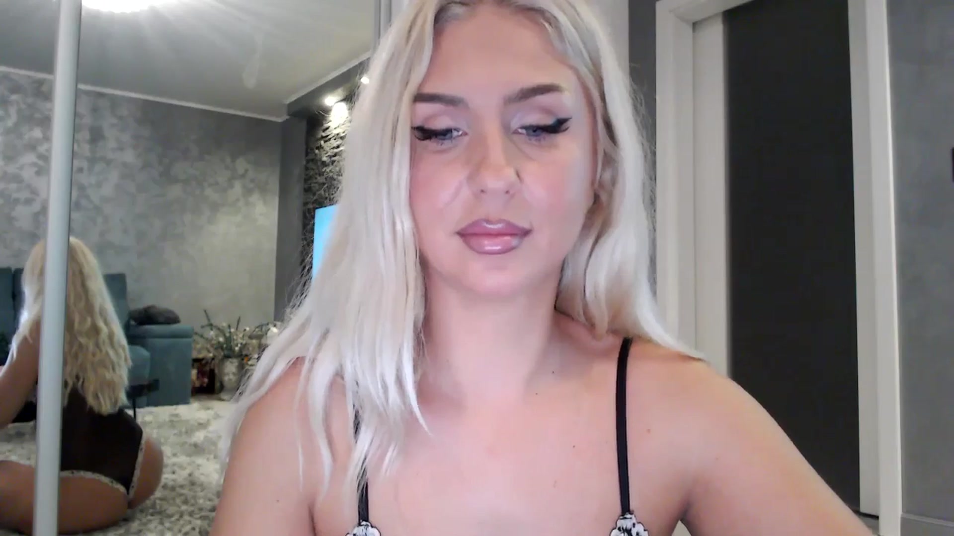 Gallery image thumbnail from QueenBA's myfreecams stream on, 01/09/2026, 04:02 image 16 of 20