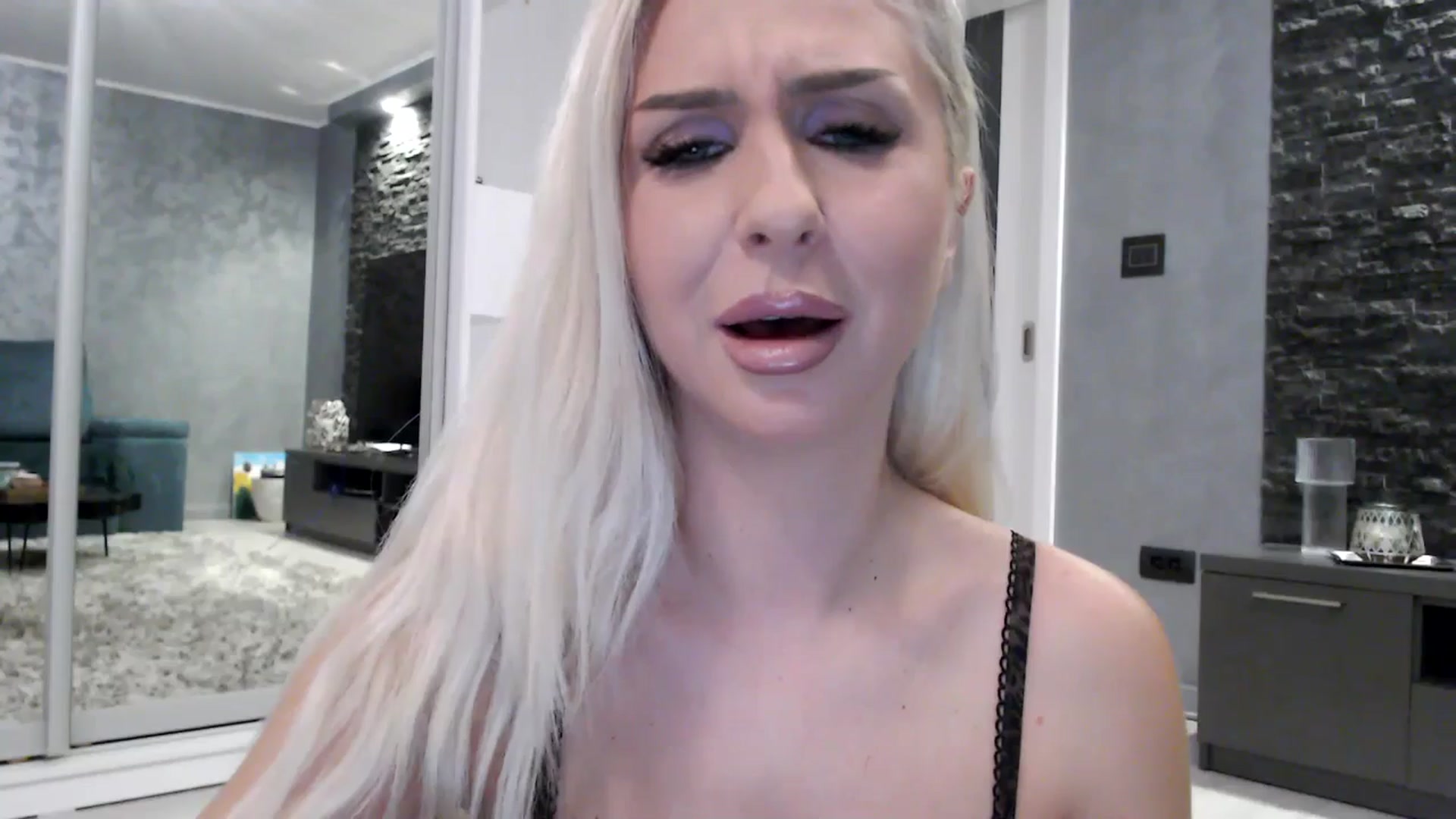 Gallery image thumbnail from QueenBA's myfreecams stream on, 03/27/2026, 22:50 image 2 of 20