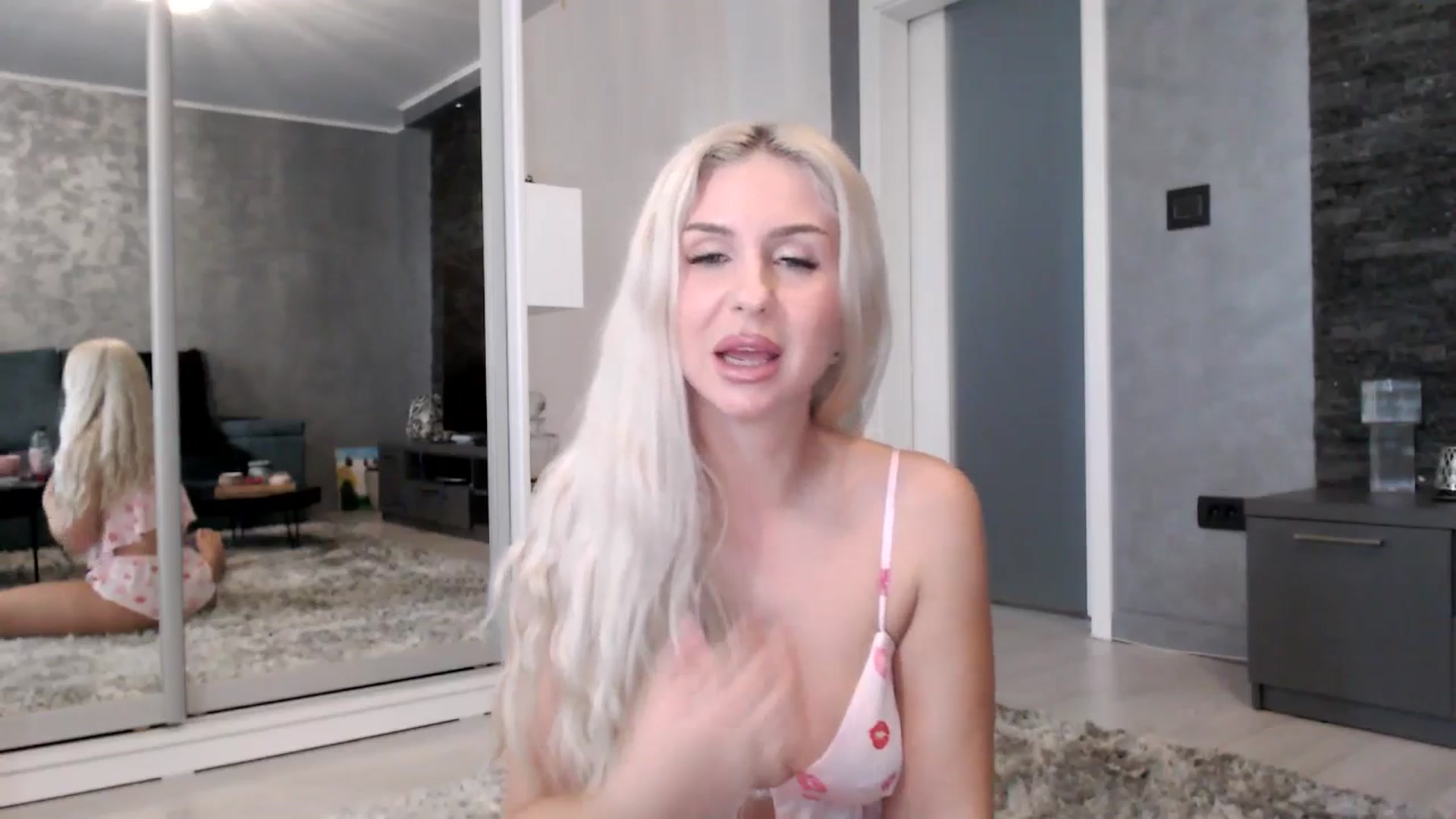 Gallery image thumbnail from QueenBA's myfreecams stream on, 04/09/2026, 07:54 image 3 of 20