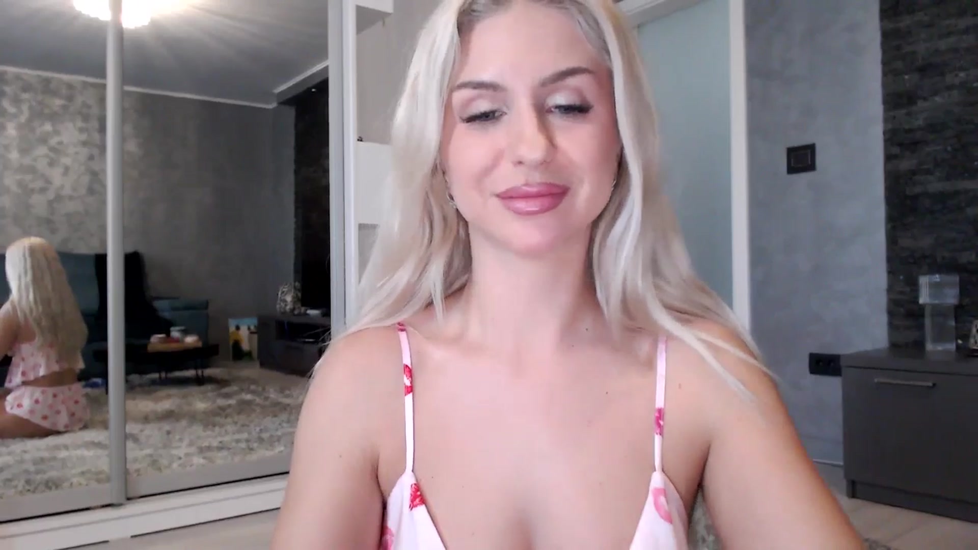 Gallery image thumbnail from QueenBA's myfreecams stream on, 04/09/2026, 07:54 image 10 of 20