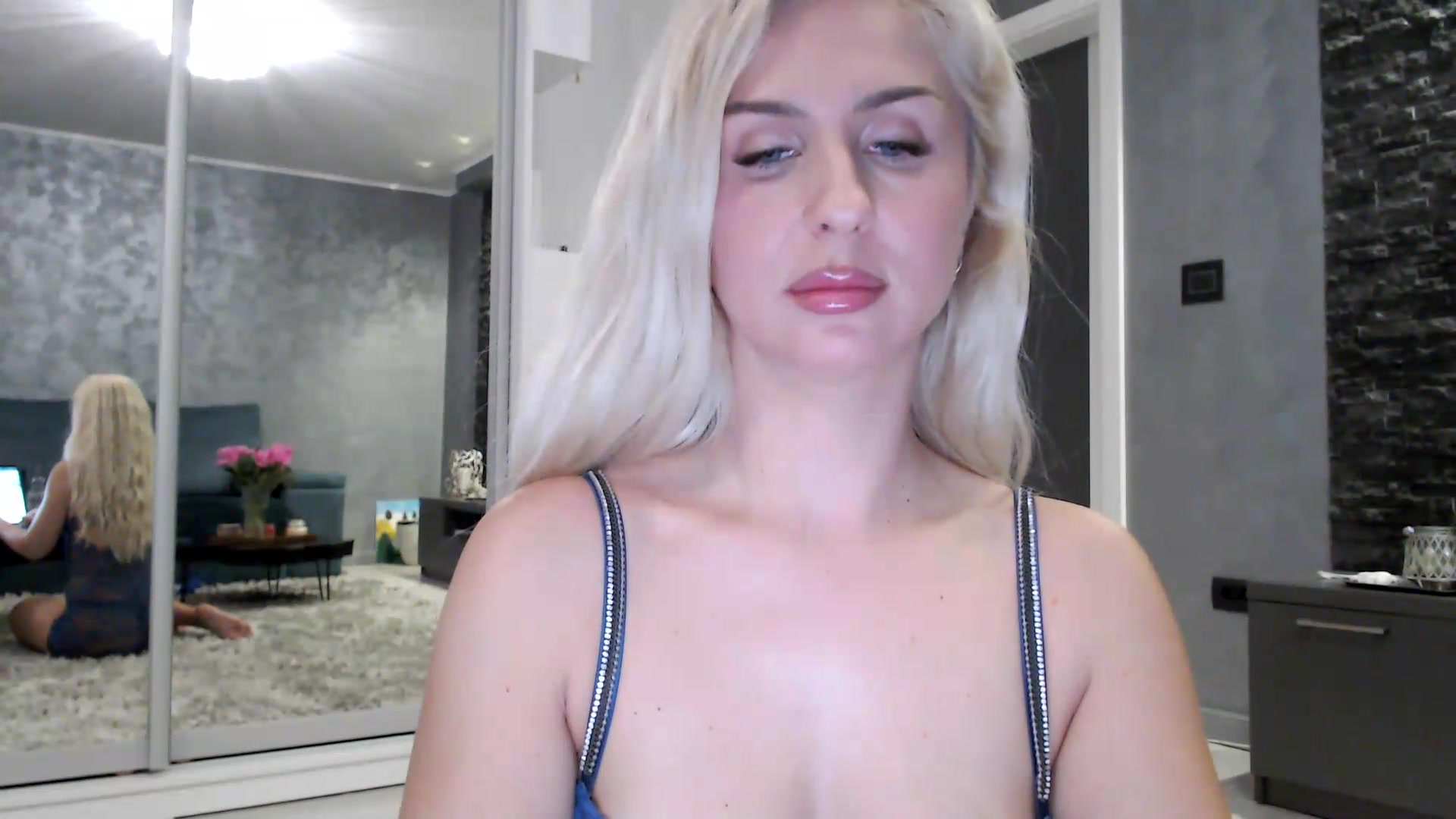 Gallery image thumbnail from QueenBA's myfreecams stream on, 05/14/2026, 21:26 image 19 of 20