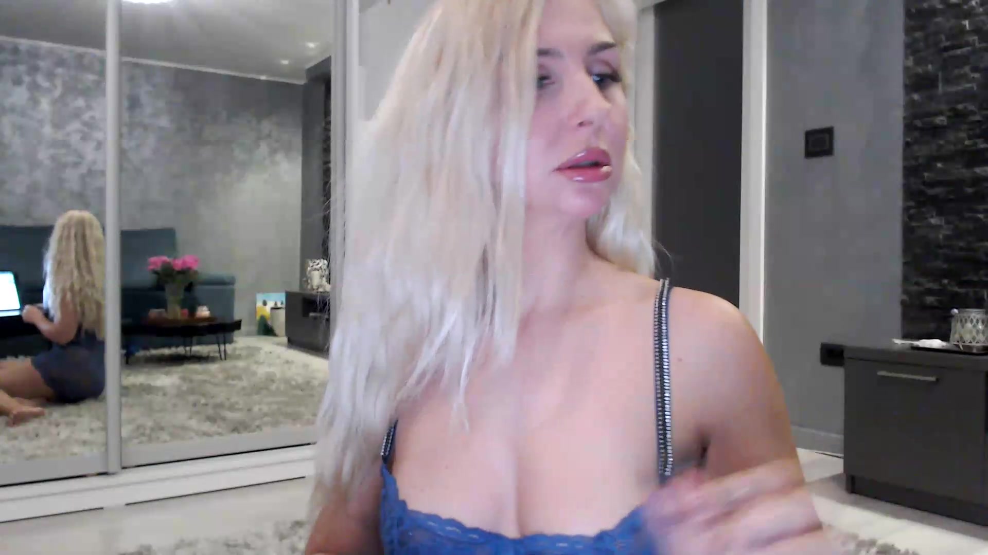 Gallery image thumbnail from QueenBA's myfreecams stream on, 05/14/2026, 21:26 image 14 of 20