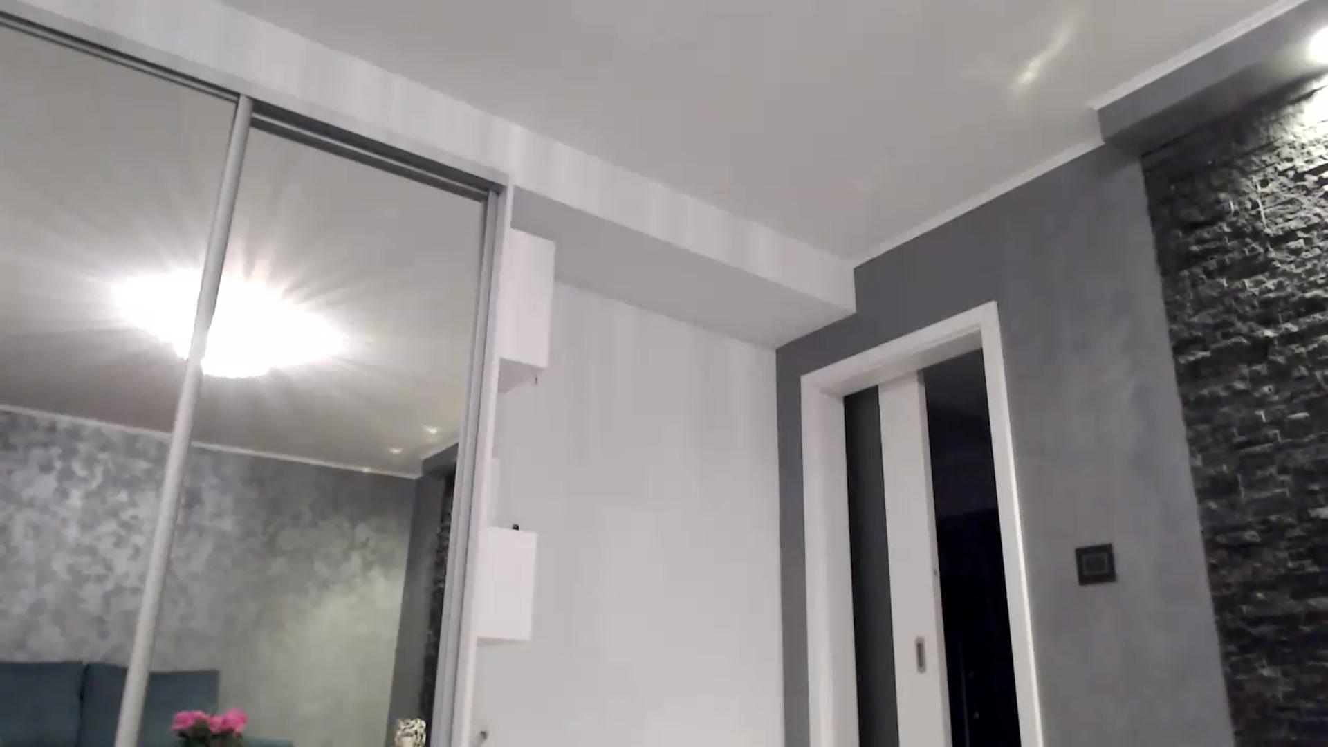Gallery image thumbnail from QueenBA's myfreecams stream on, 05/14/2026, 22:24 image 17 of 20