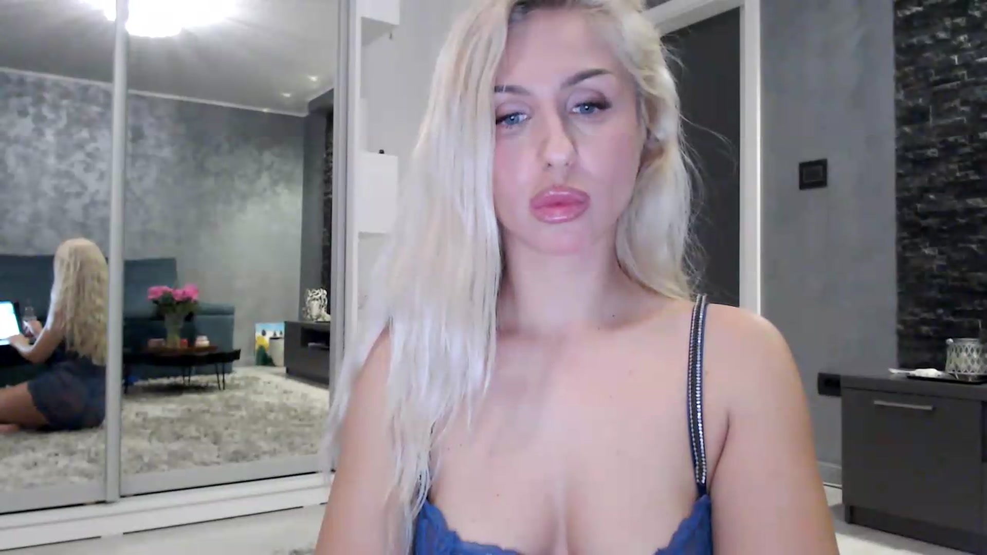 Gallery image thumbnail from QueenBA's myfreecams stream on, 05/14/2026, 22:24 image 15 of 20