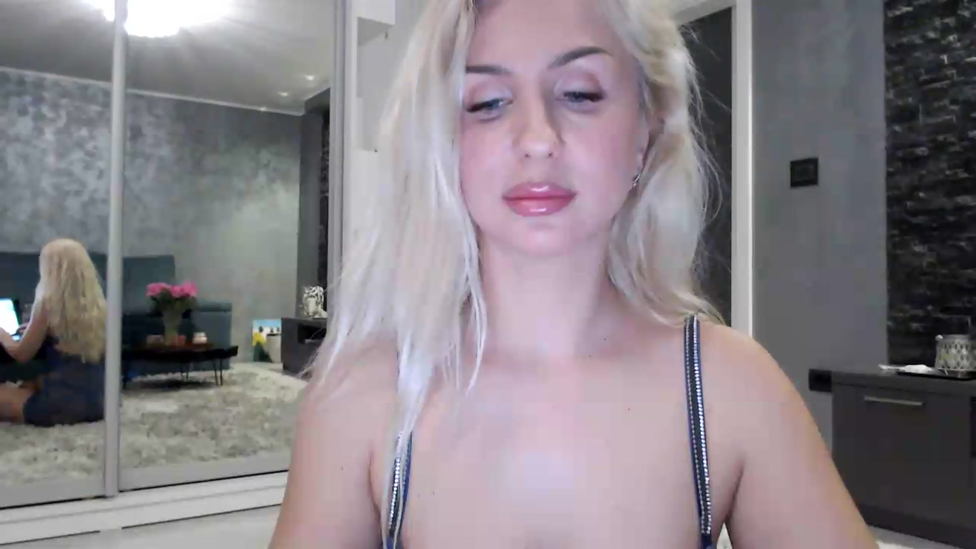Gallery image thumbnail from QueenBA's myfreecams stream on, 05/14/2026, 22:24 image 11 of 20