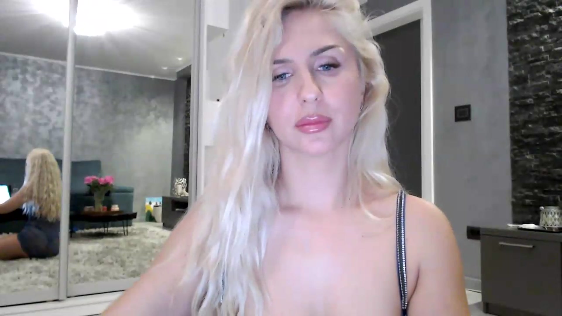 Gallery image thumbnail from QueenBA's myfreecams stream on, 05/14/2026, 22:24 image 6 of 20
