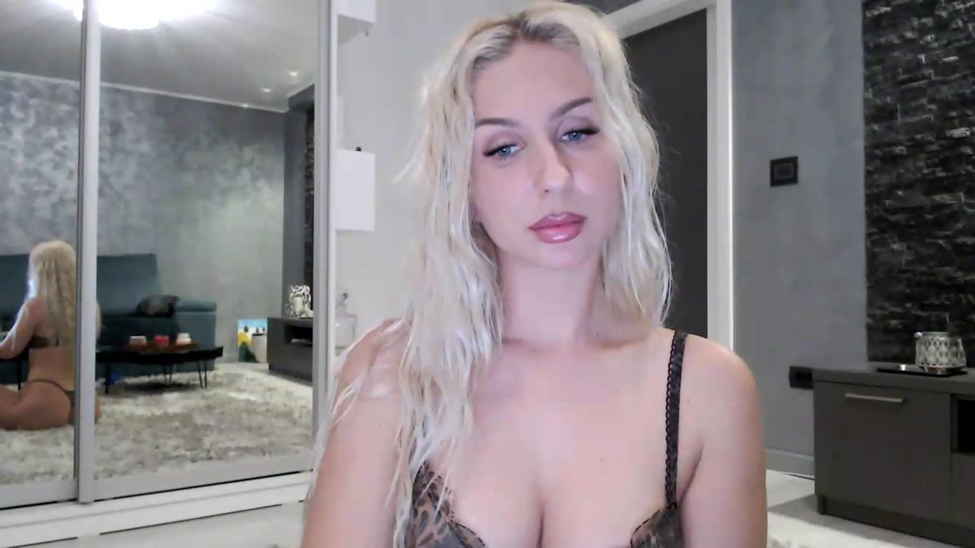 Gallery image thumbnail from QueenBA's myfreecams stream on, 05/21/2026, 23:49 image 2 of 20