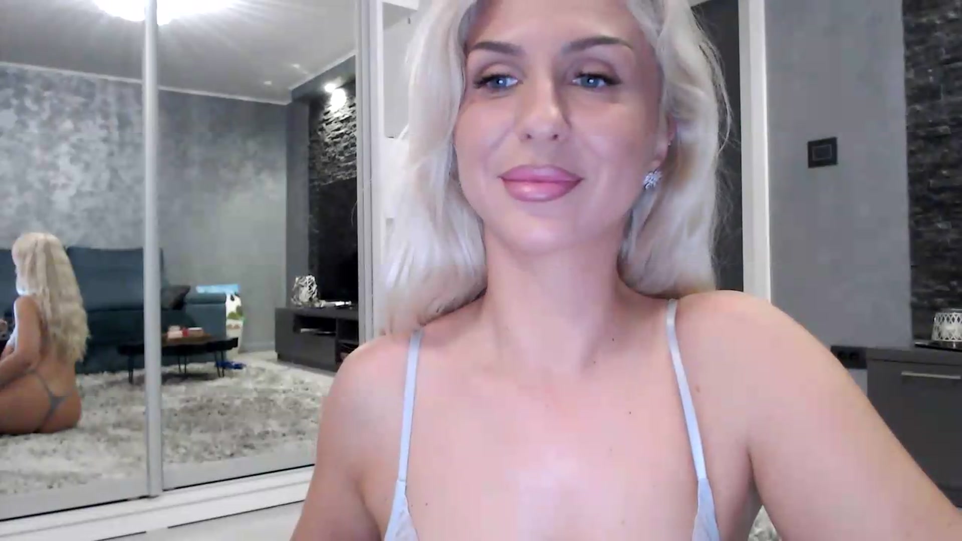 Gallery image thumbnail from QueenBA's myfreecams stream on, 06/11/2026, 21:48 image 14 of 20